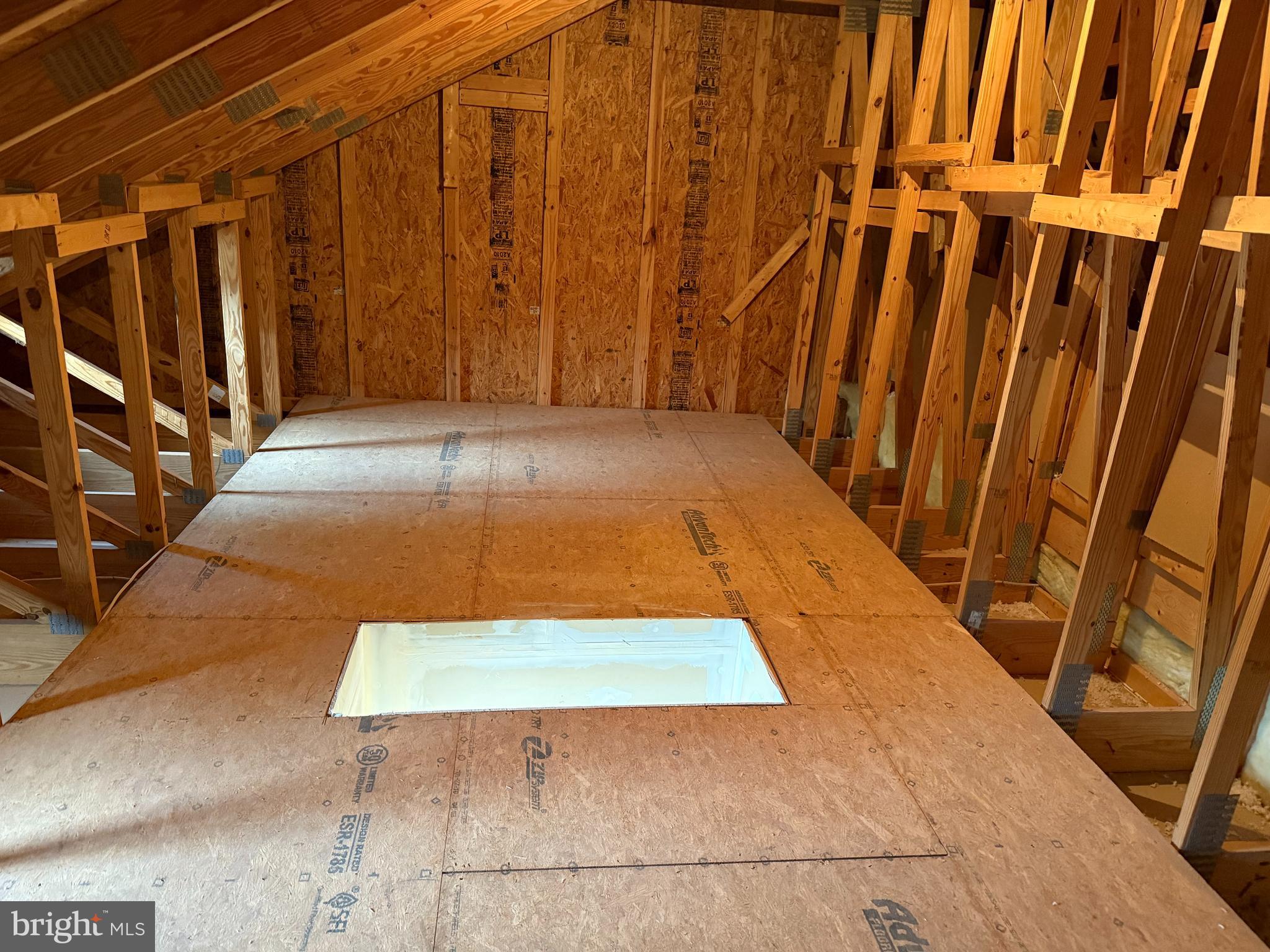 REGENCY AT DOMINION VALLEY - Residential