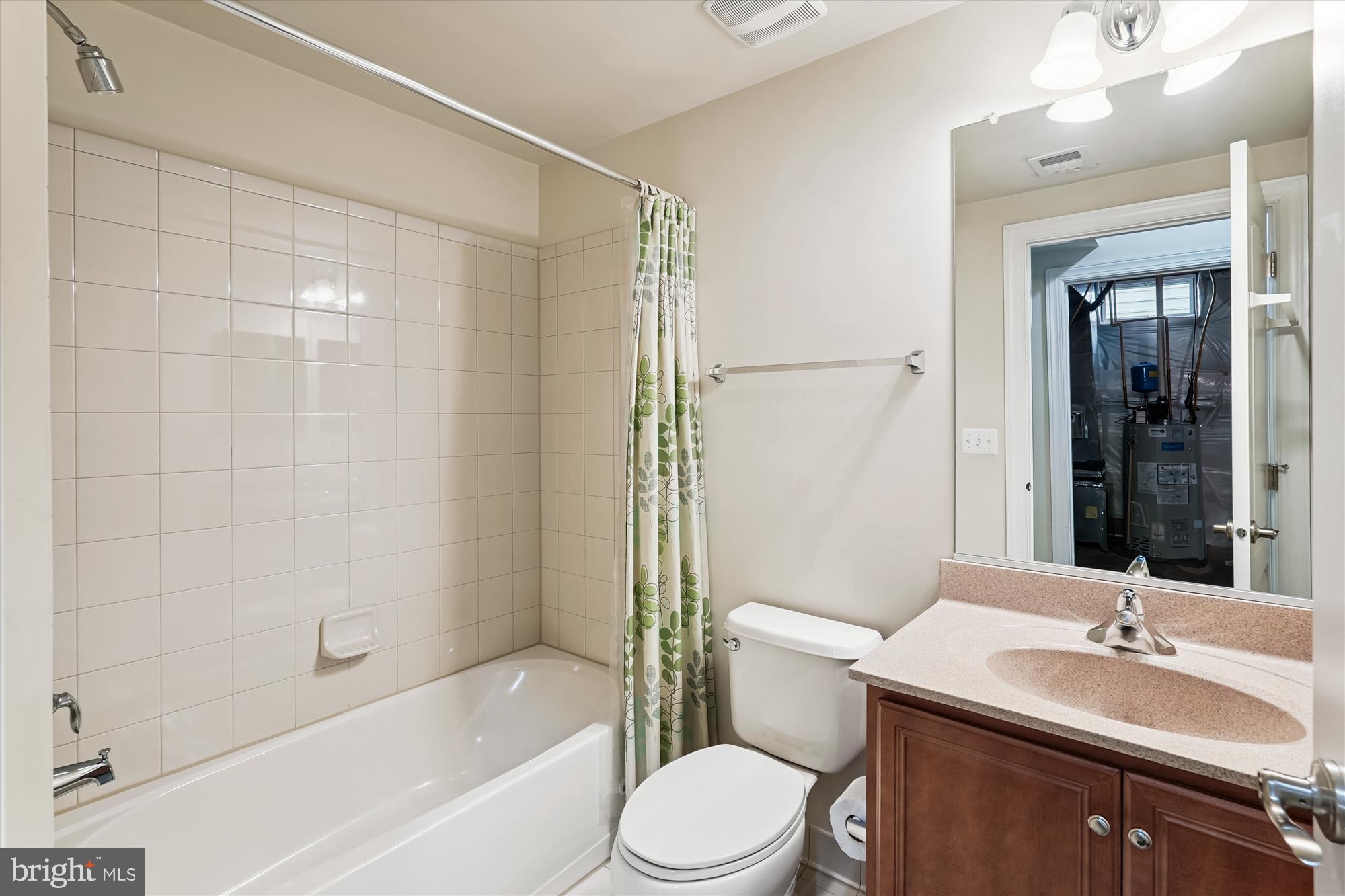 REGENCY AT DOMINION VALLEY - Residential