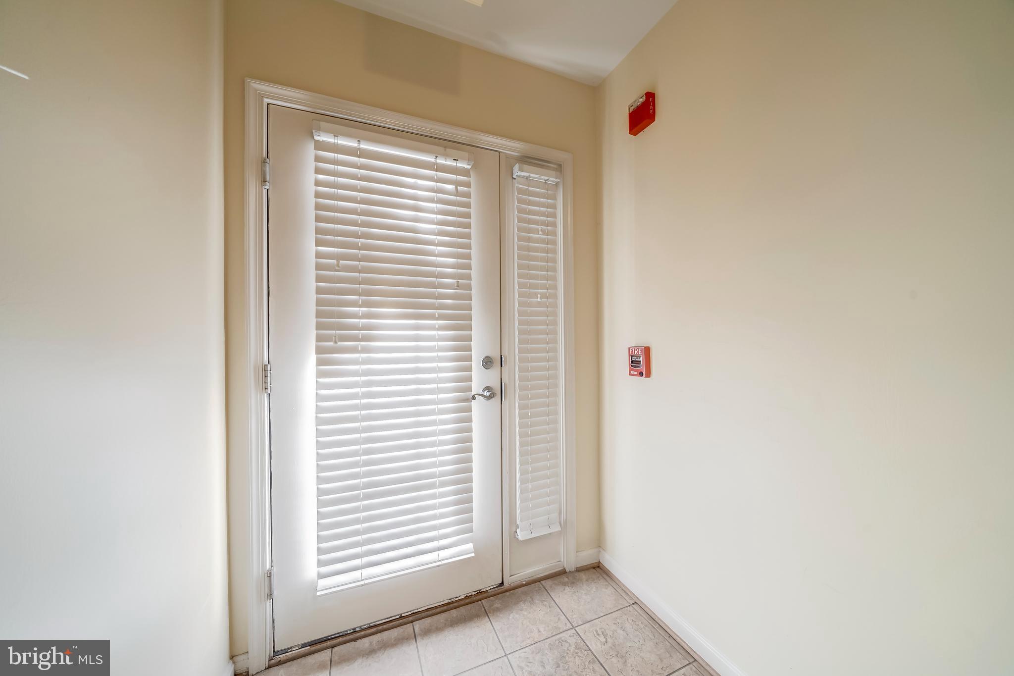 THE COMMONS ON WILLIAM SQUARE - Residential