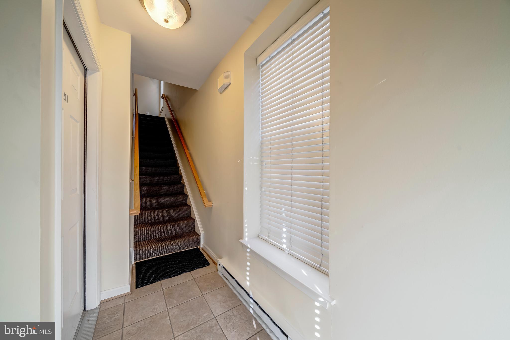 THE COMMONS ON WILLIAM SQUARE - Residential