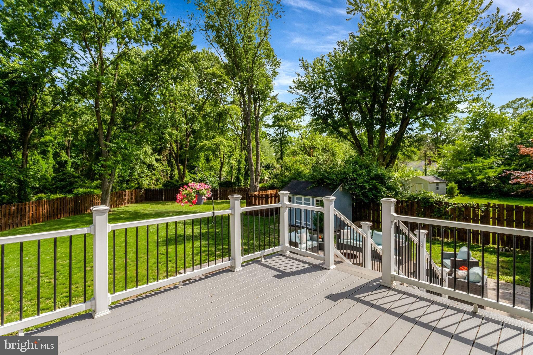 HAYFIELD FARM - Residential