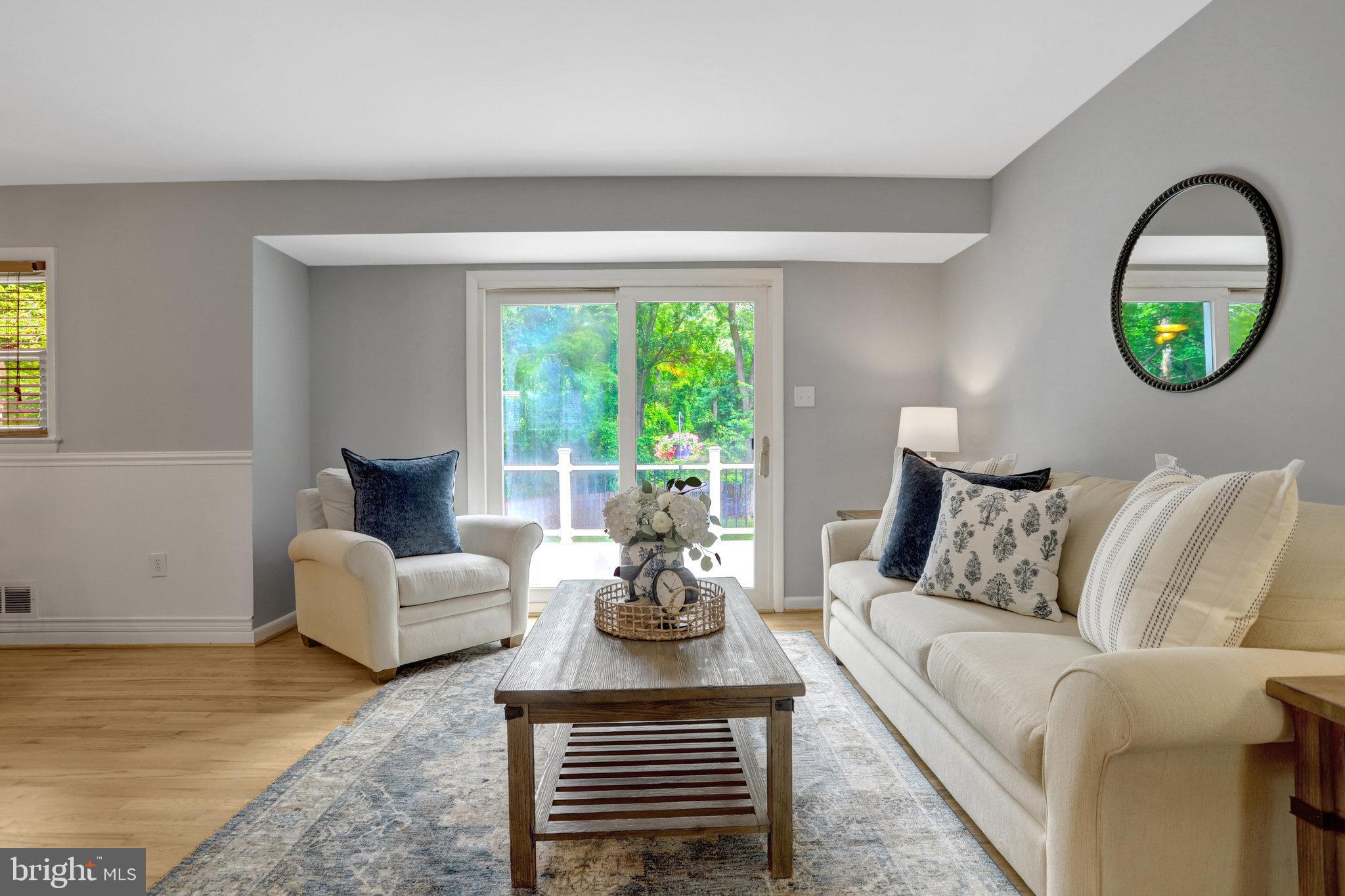 HAYFIELD FARM - Residential