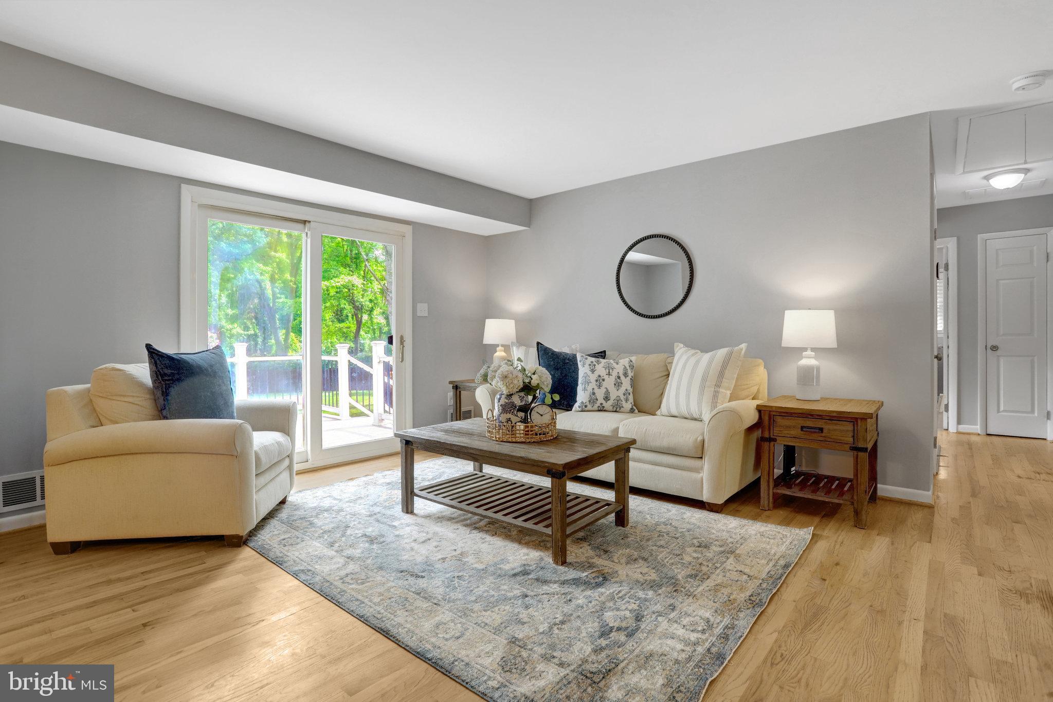 HAYFIELD FARM - Residential