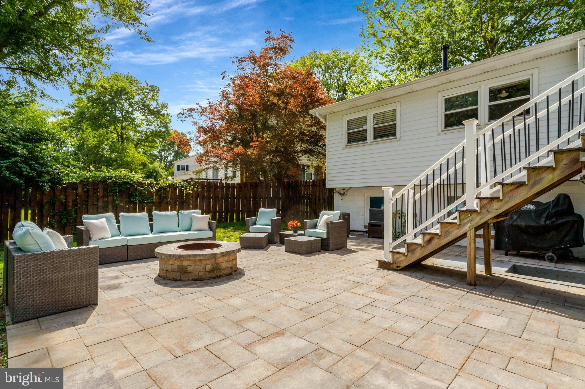 HAYFIELD FARM - Residential