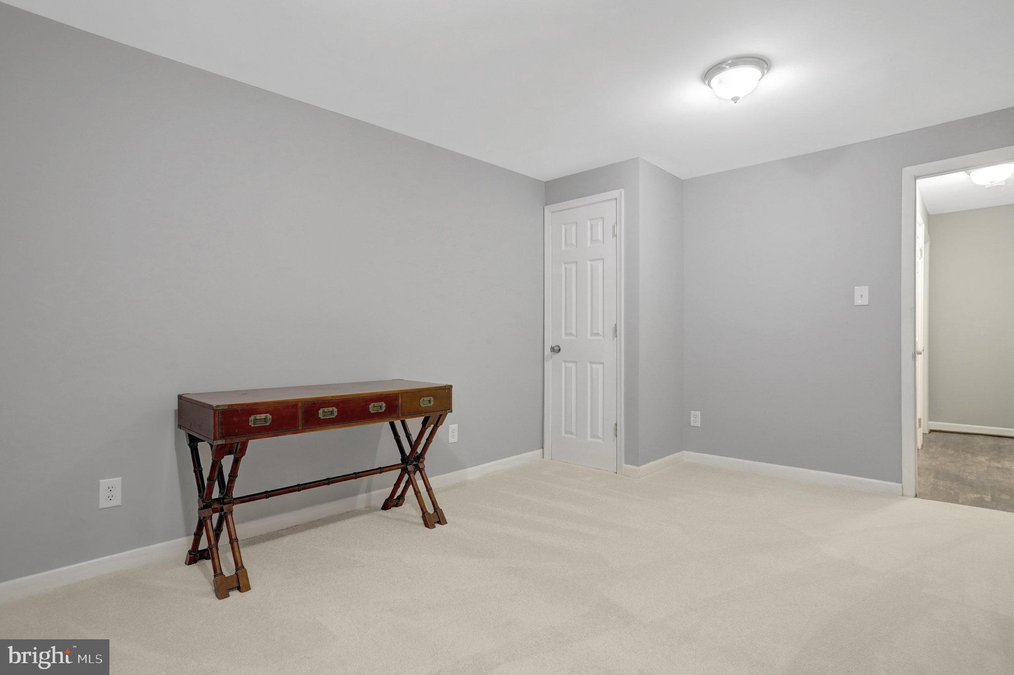 HAYFIELD FARM - Residential