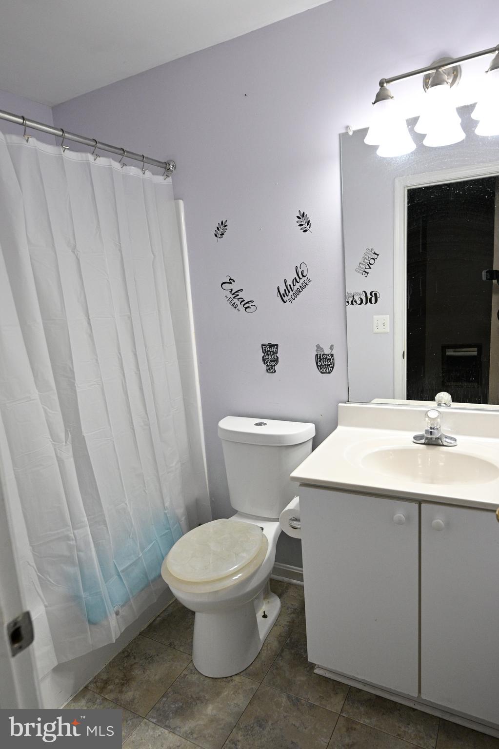 CARROLLWOOD MANOR - Residential