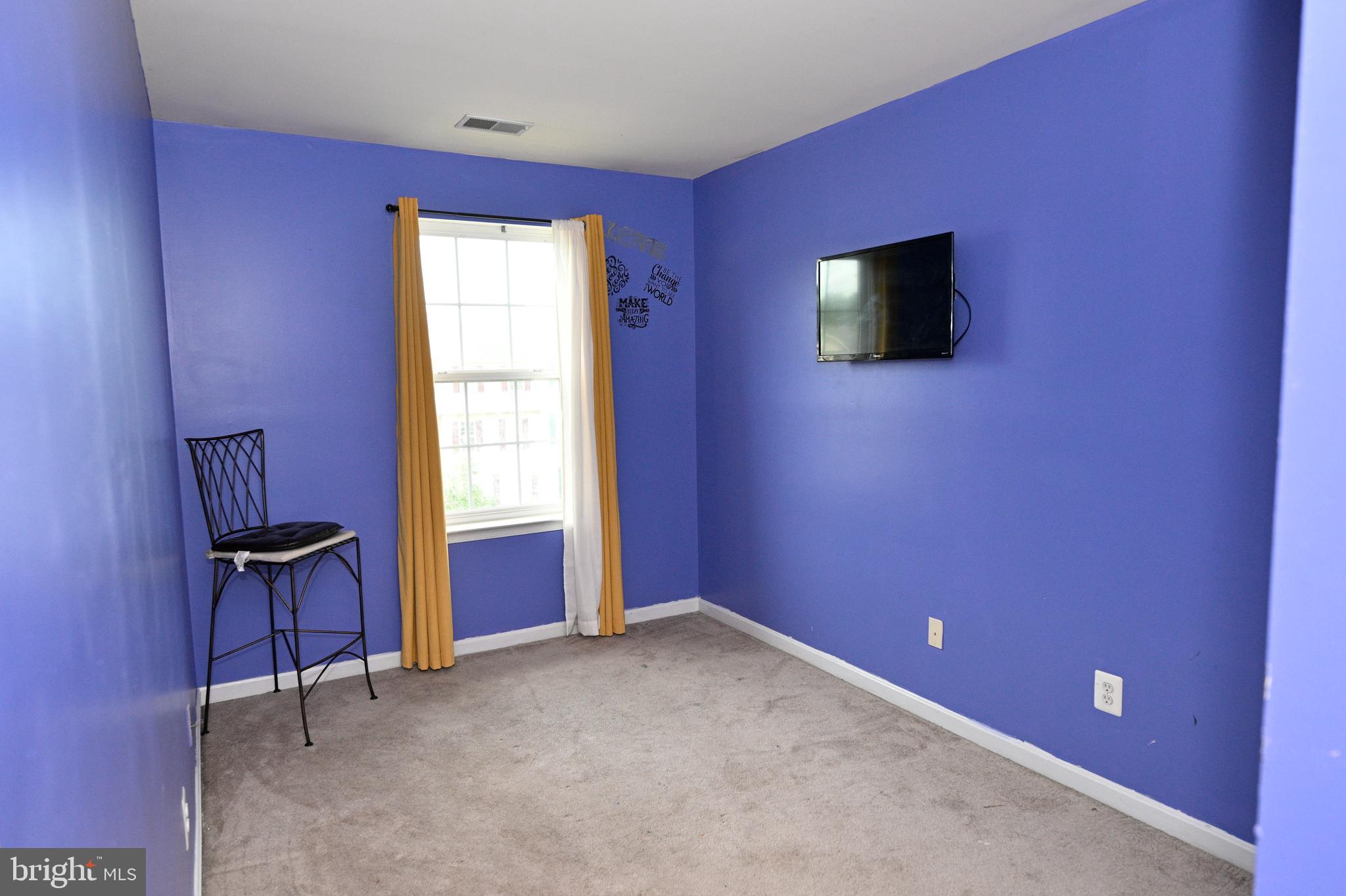 CARROLLWOOD MANOR - Residential