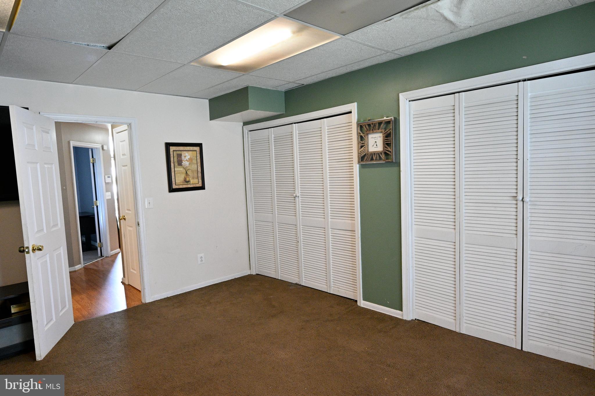 CARROLLWOOD MANOR - Residential