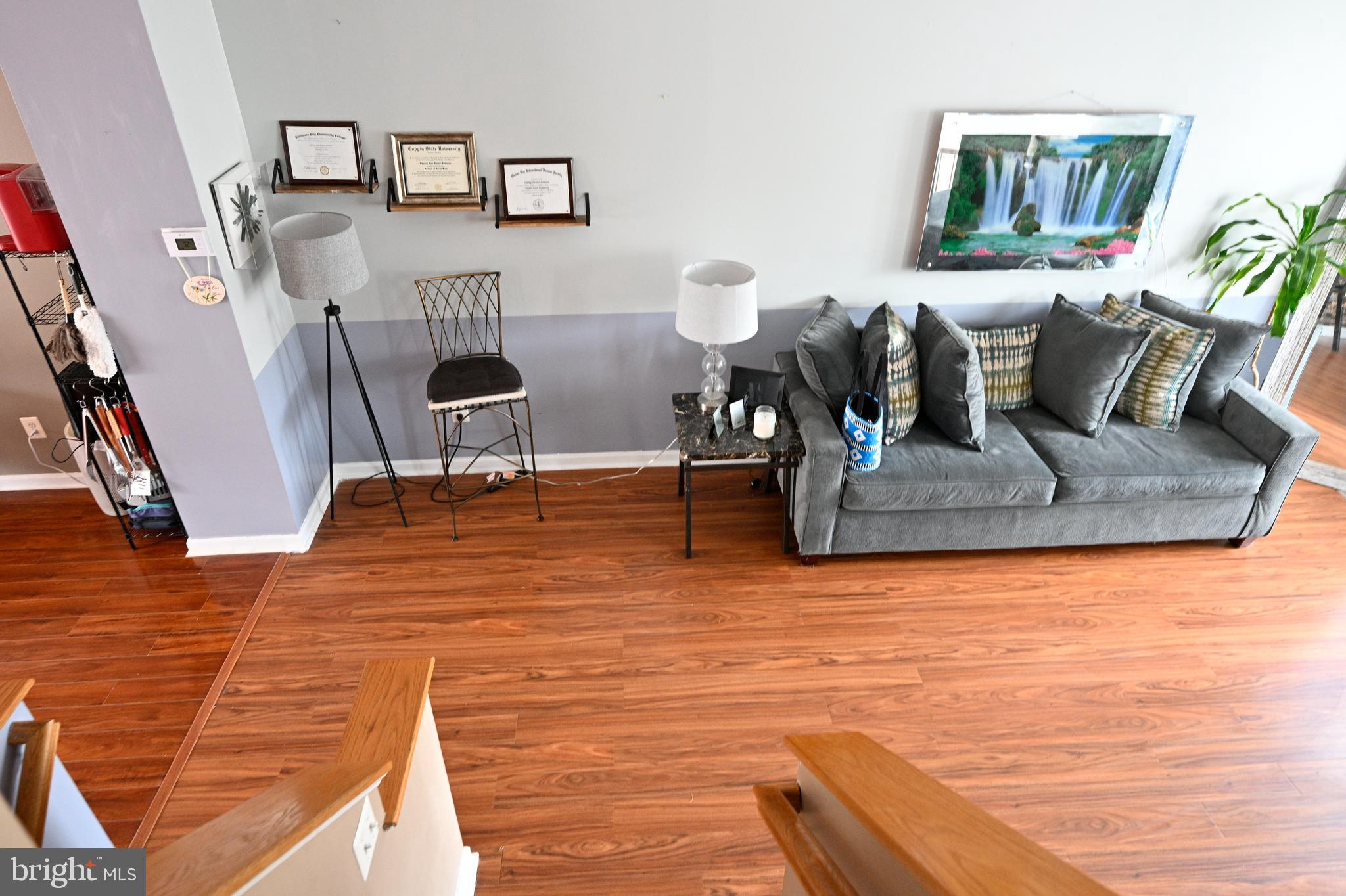 CARROLLWOOD MANOR - Residential