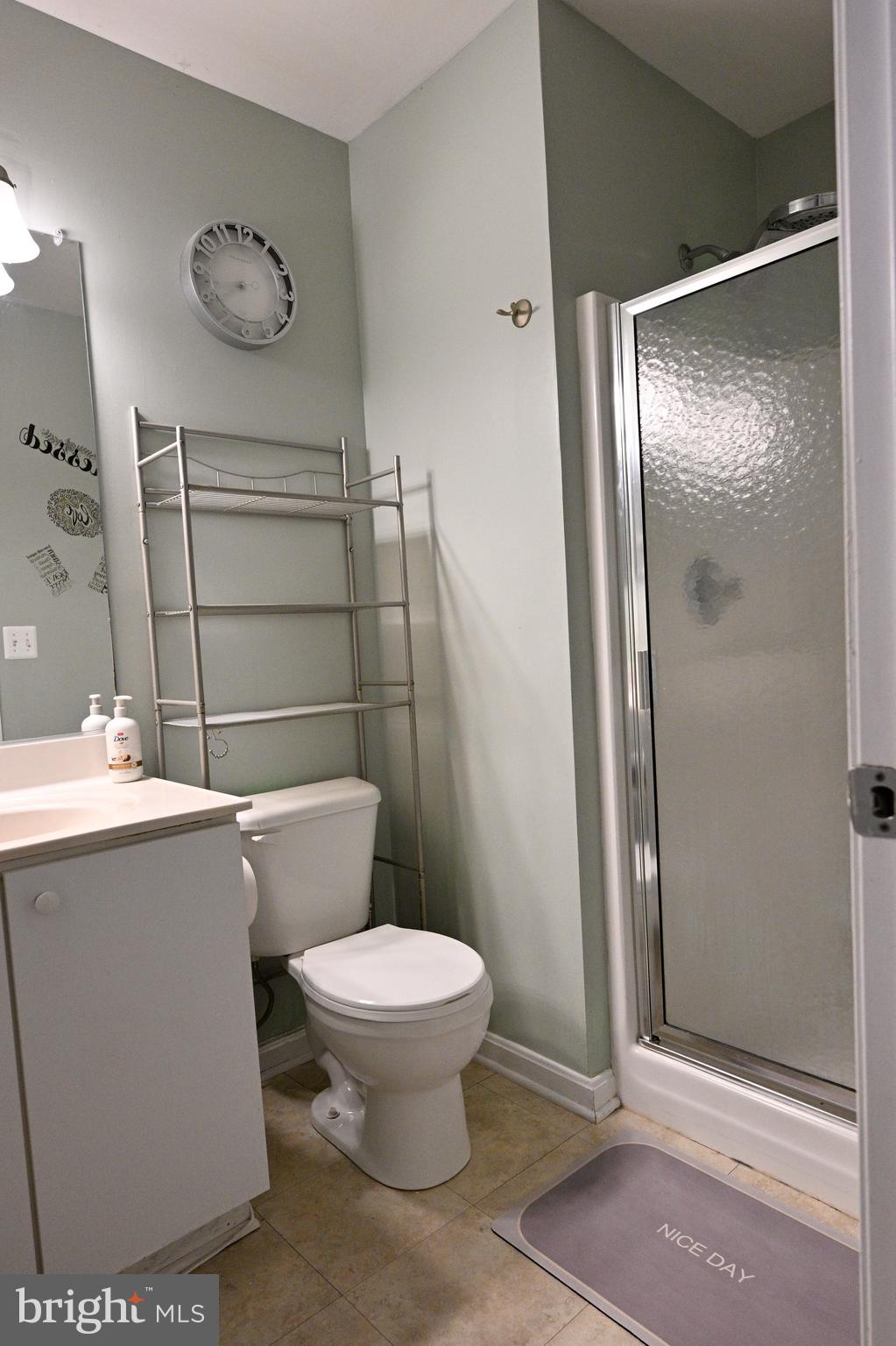 CARROLLWOOD MANOR - Residential