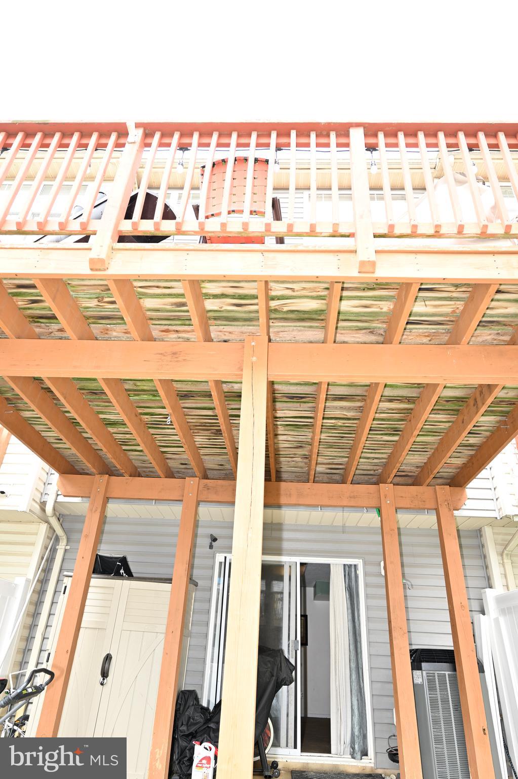 CARROLLWOOD MANOR - Residential