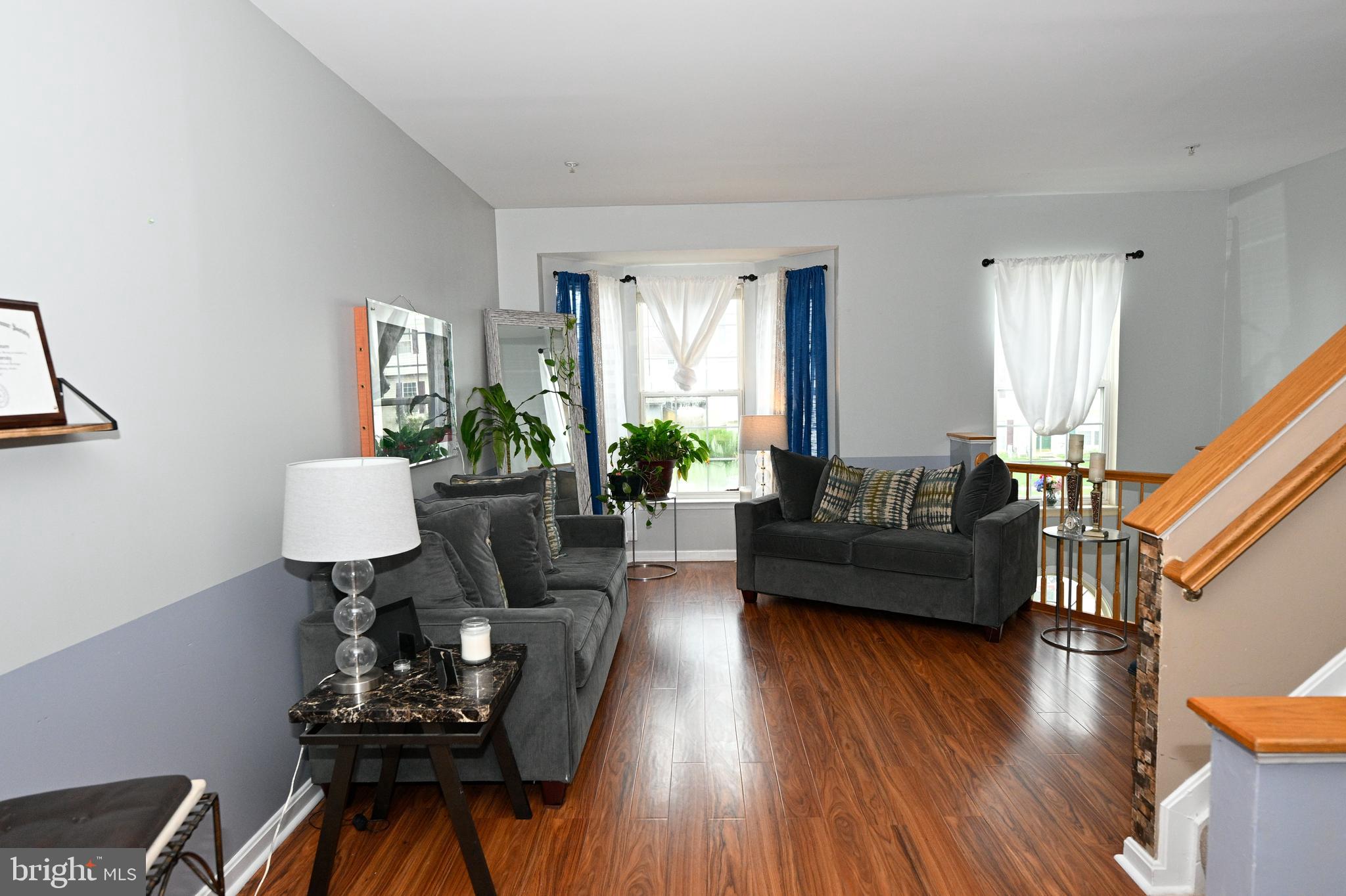 CARROLLWOOD MANOR - Residential