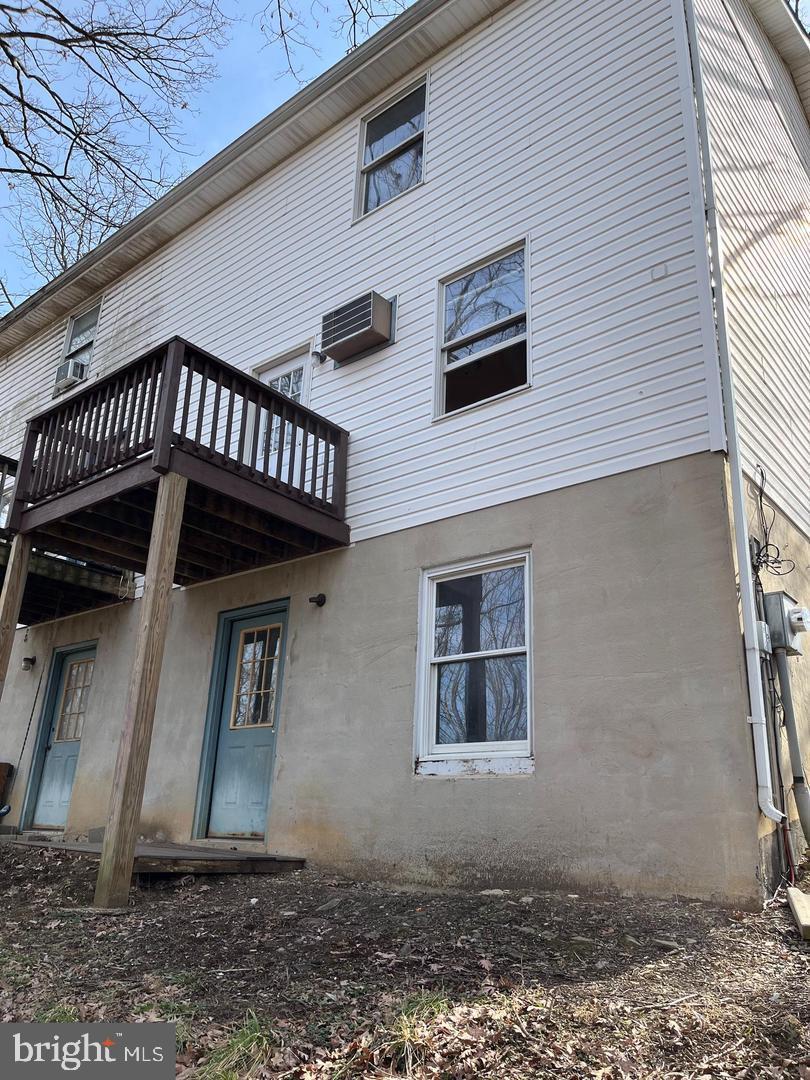 LAKERIDGE - Residential Lease