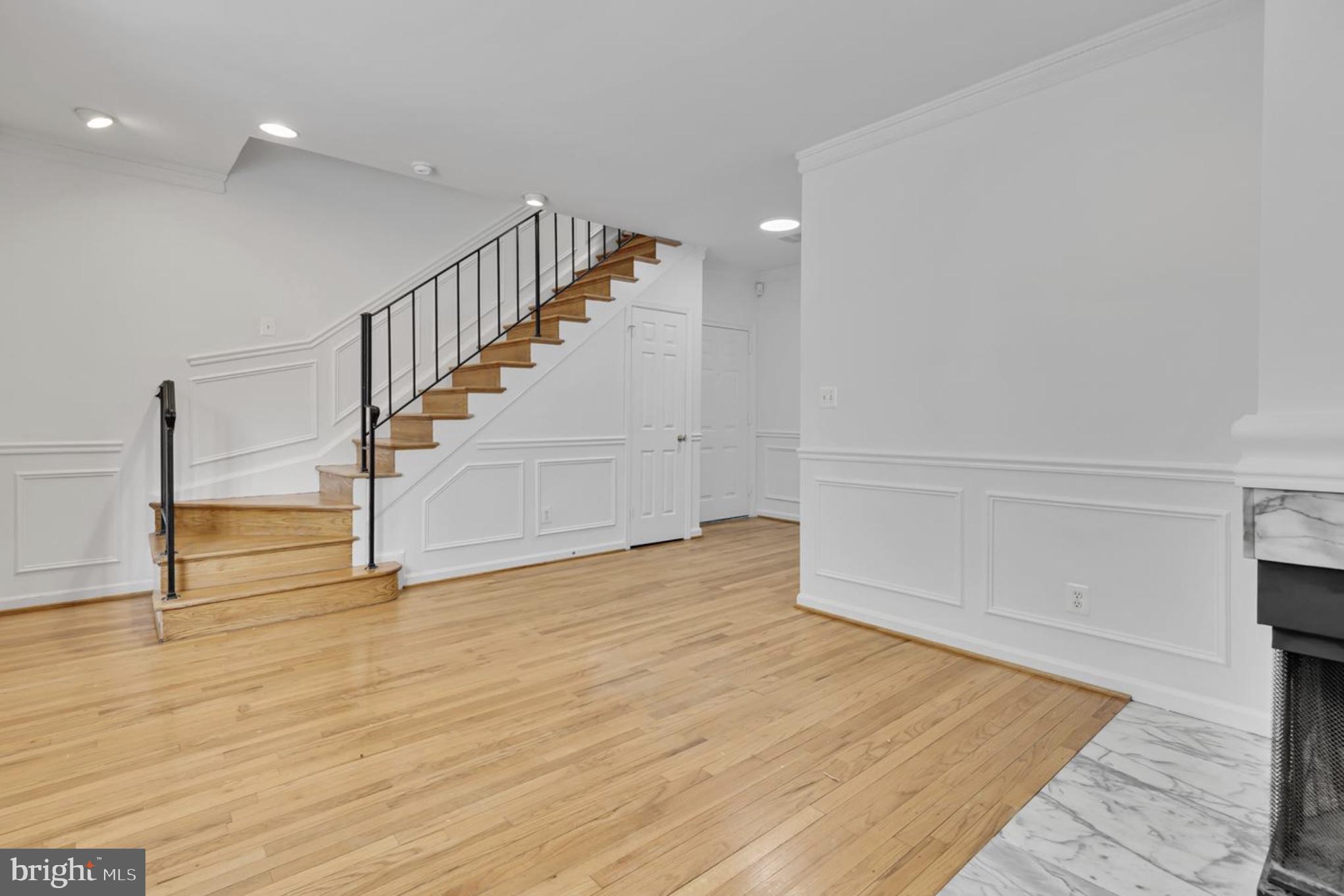 1225 N STREET NW E