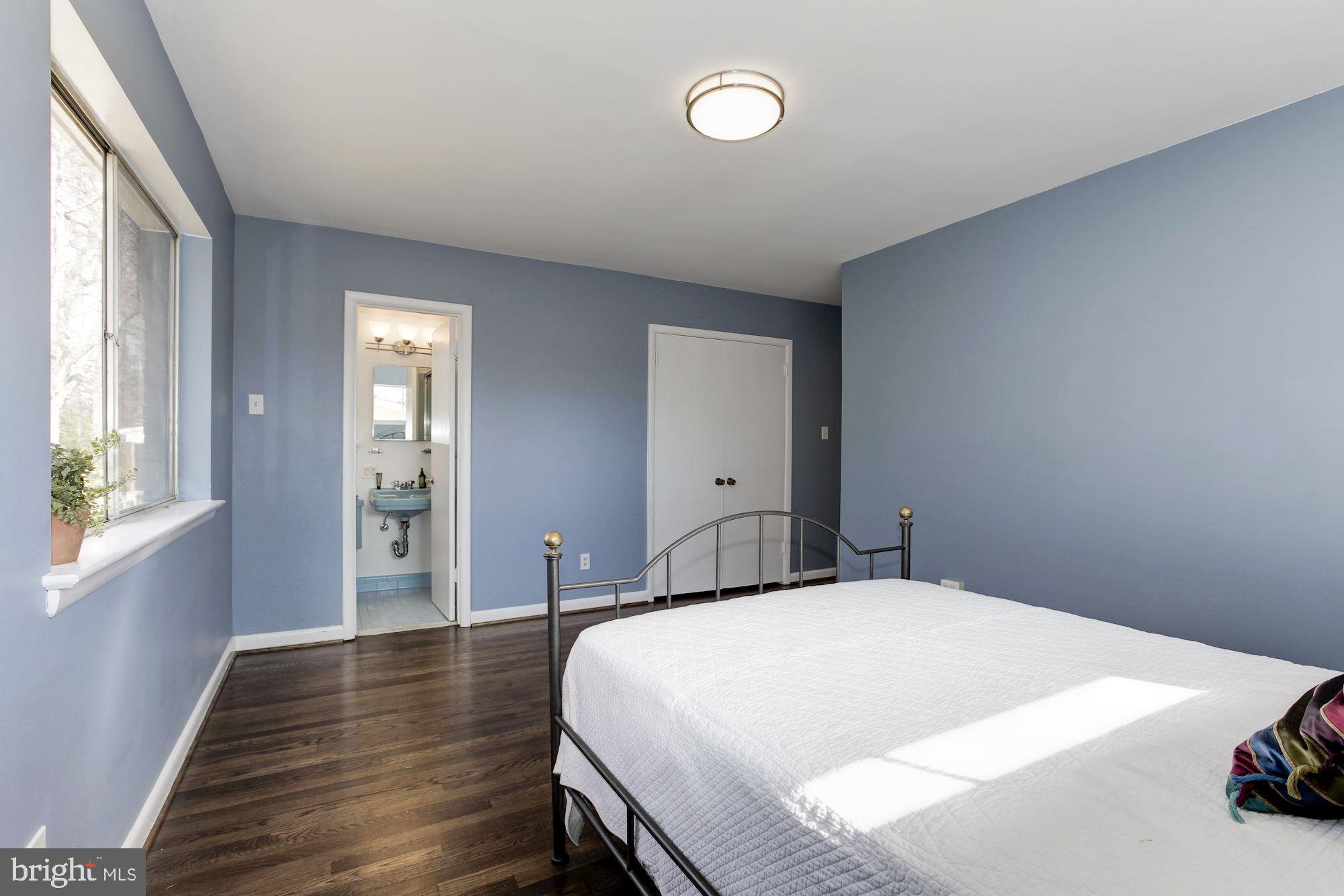 COUNTRY CLUB FOREST - Residential