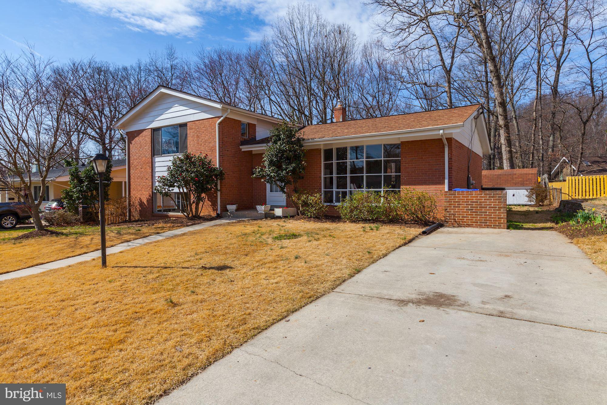 COUNTRY CLUB FOREST - Residential