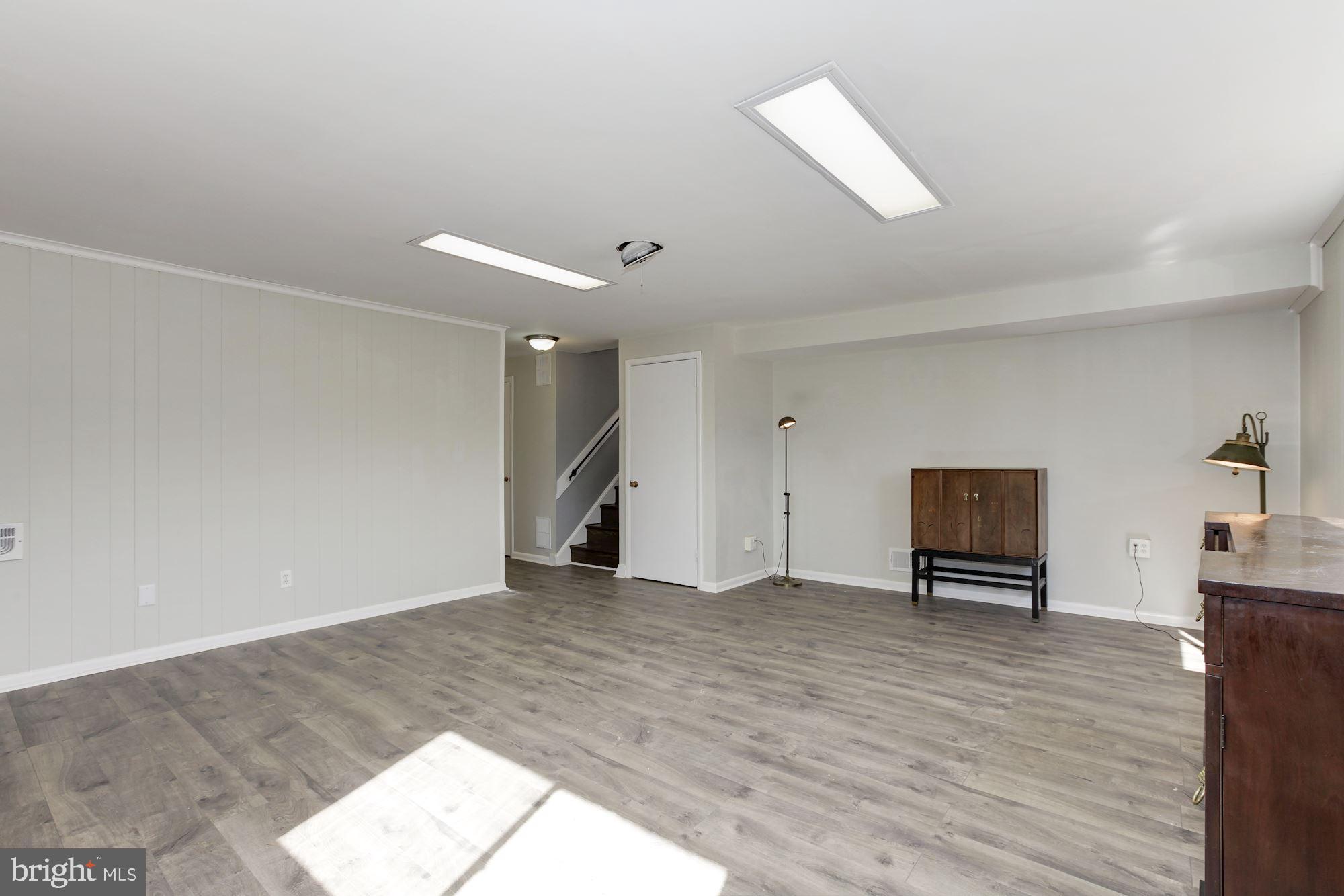 COUNTRY CLUB FOREST - Residential