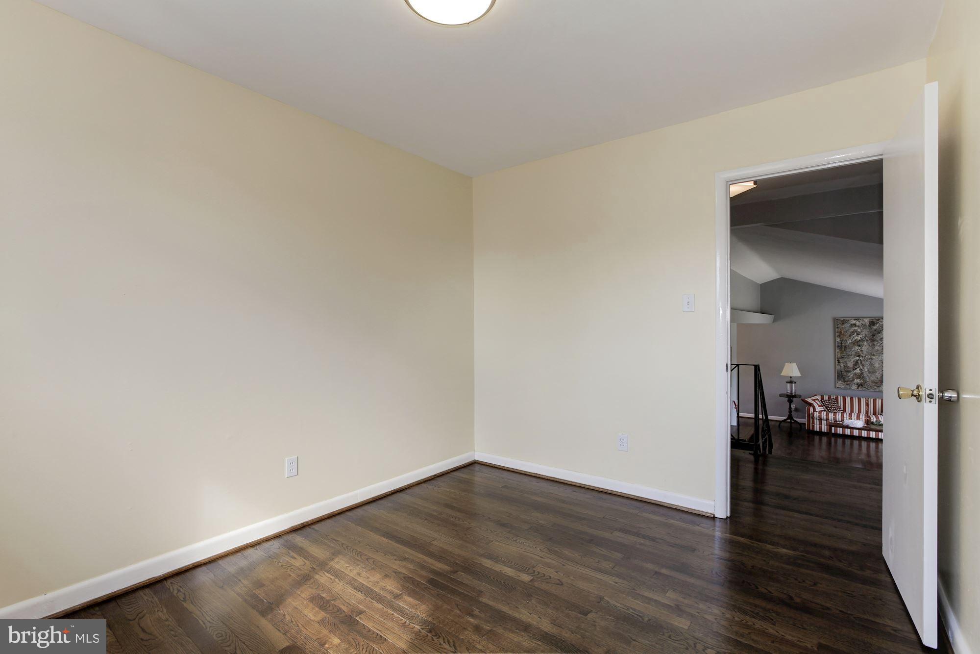 COUNTRY CLUB FOREST - Residential