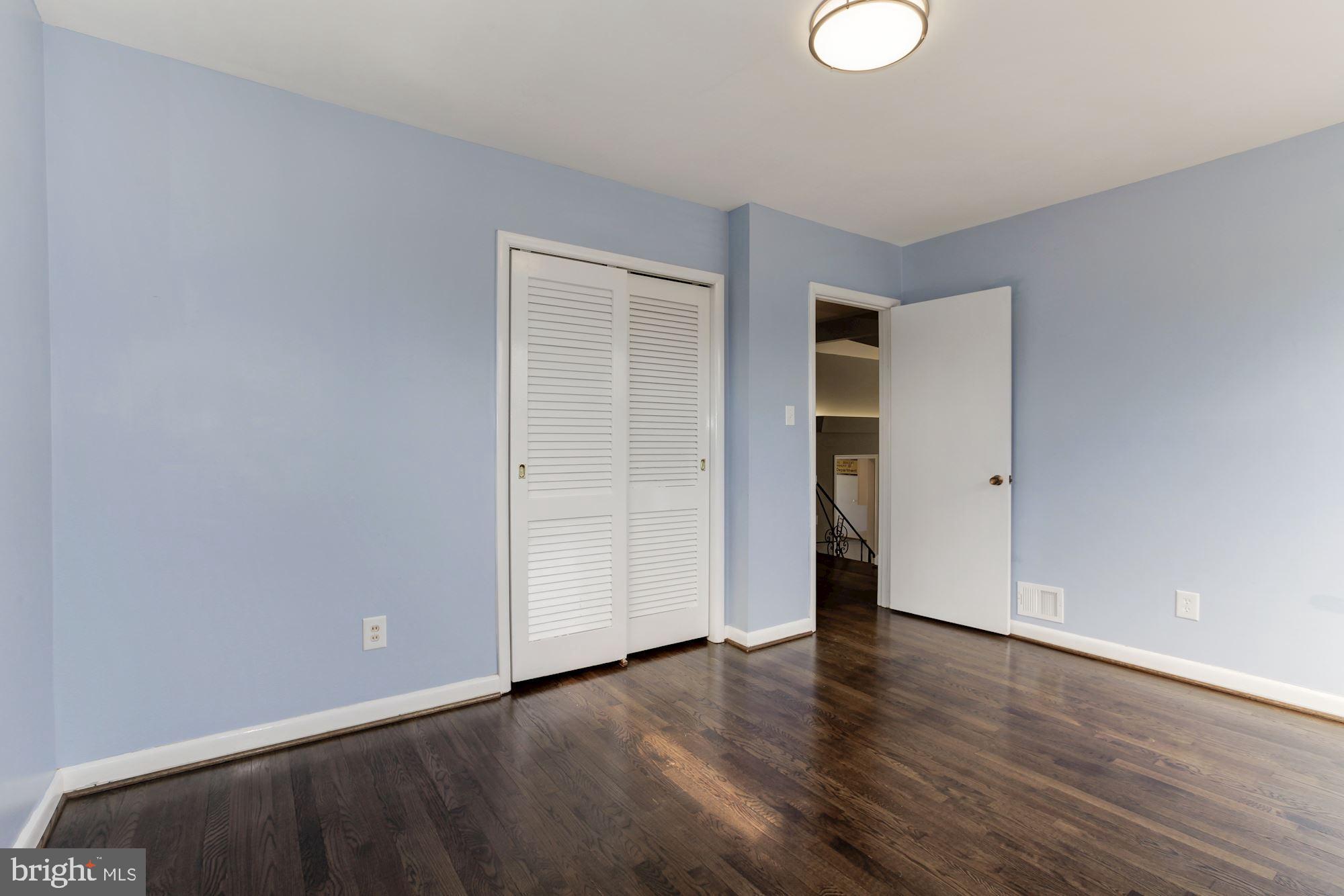 COUNTRY CLUB FOREST - Residential