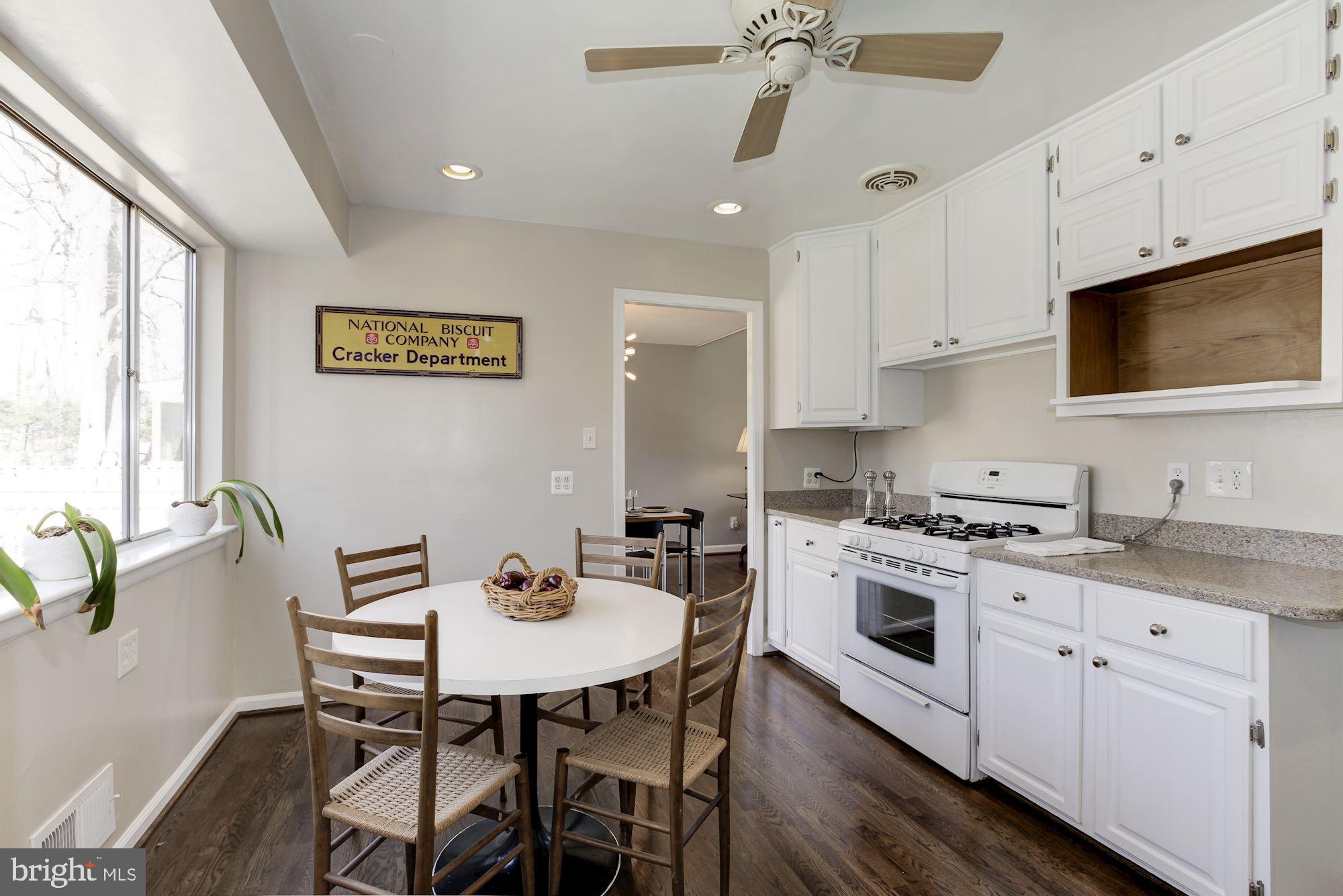 COUNTRY CLUB FOREST - Residential