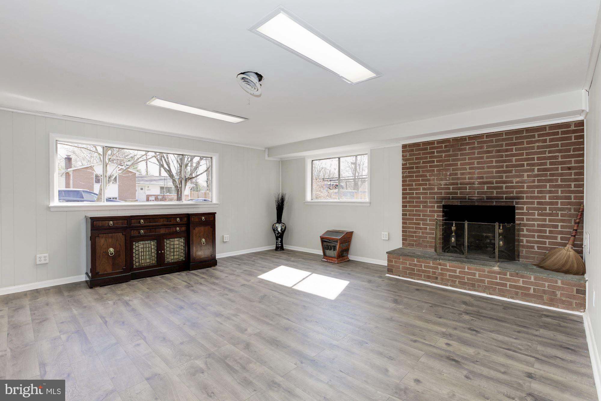 COUNTRY CLUB FOREST - Residential