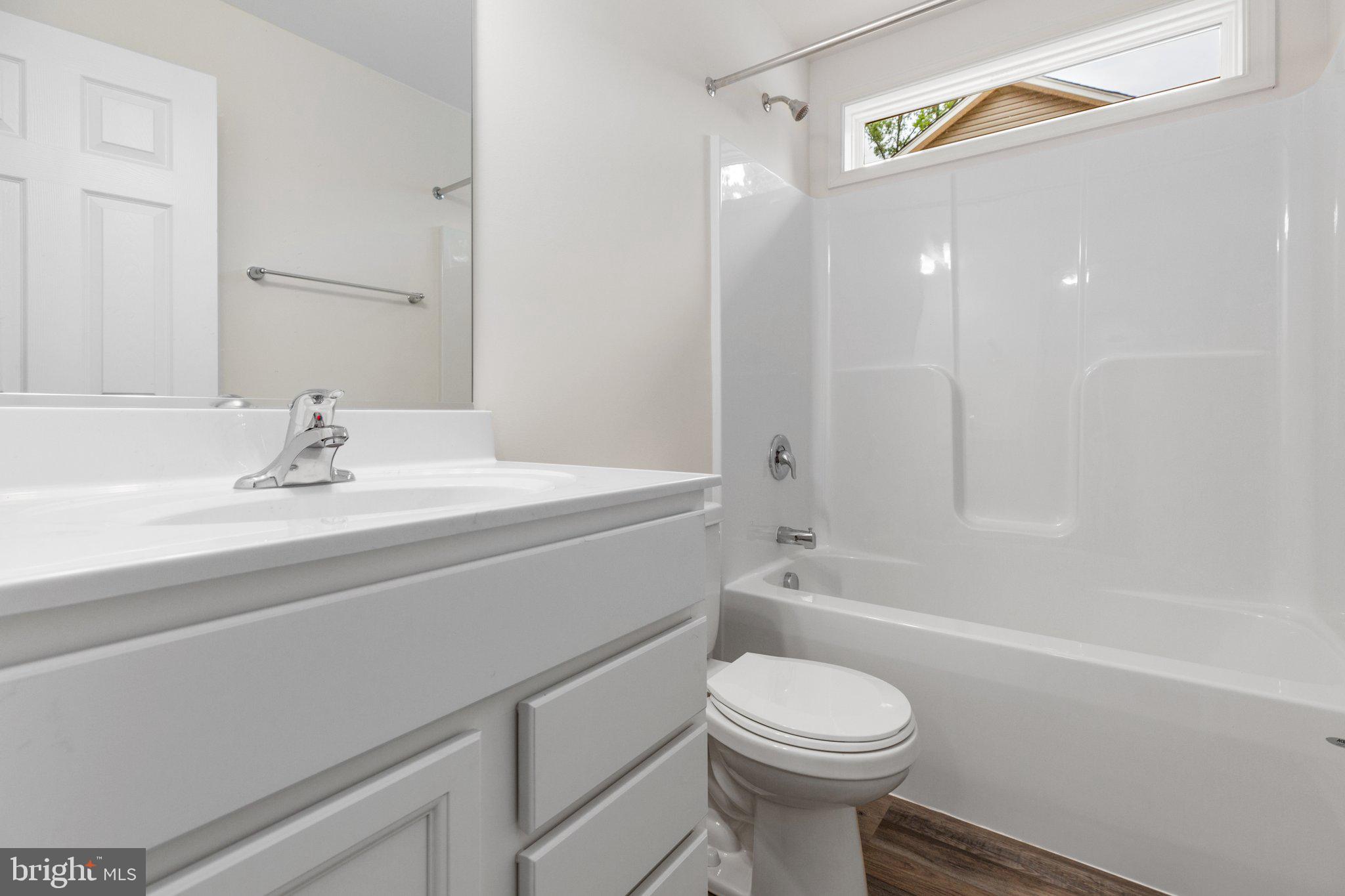 GLEBE HARBOR - Residential