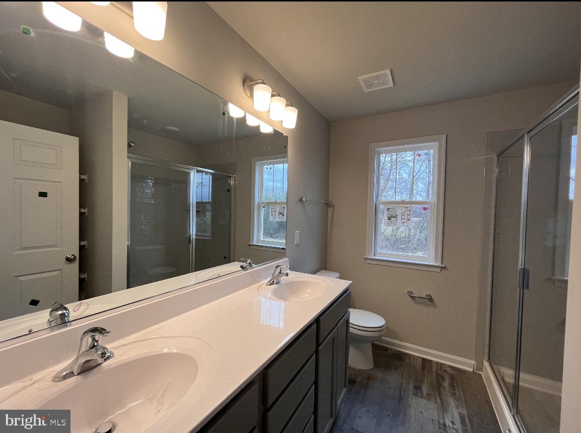 GLEBE HARBOR - Residential