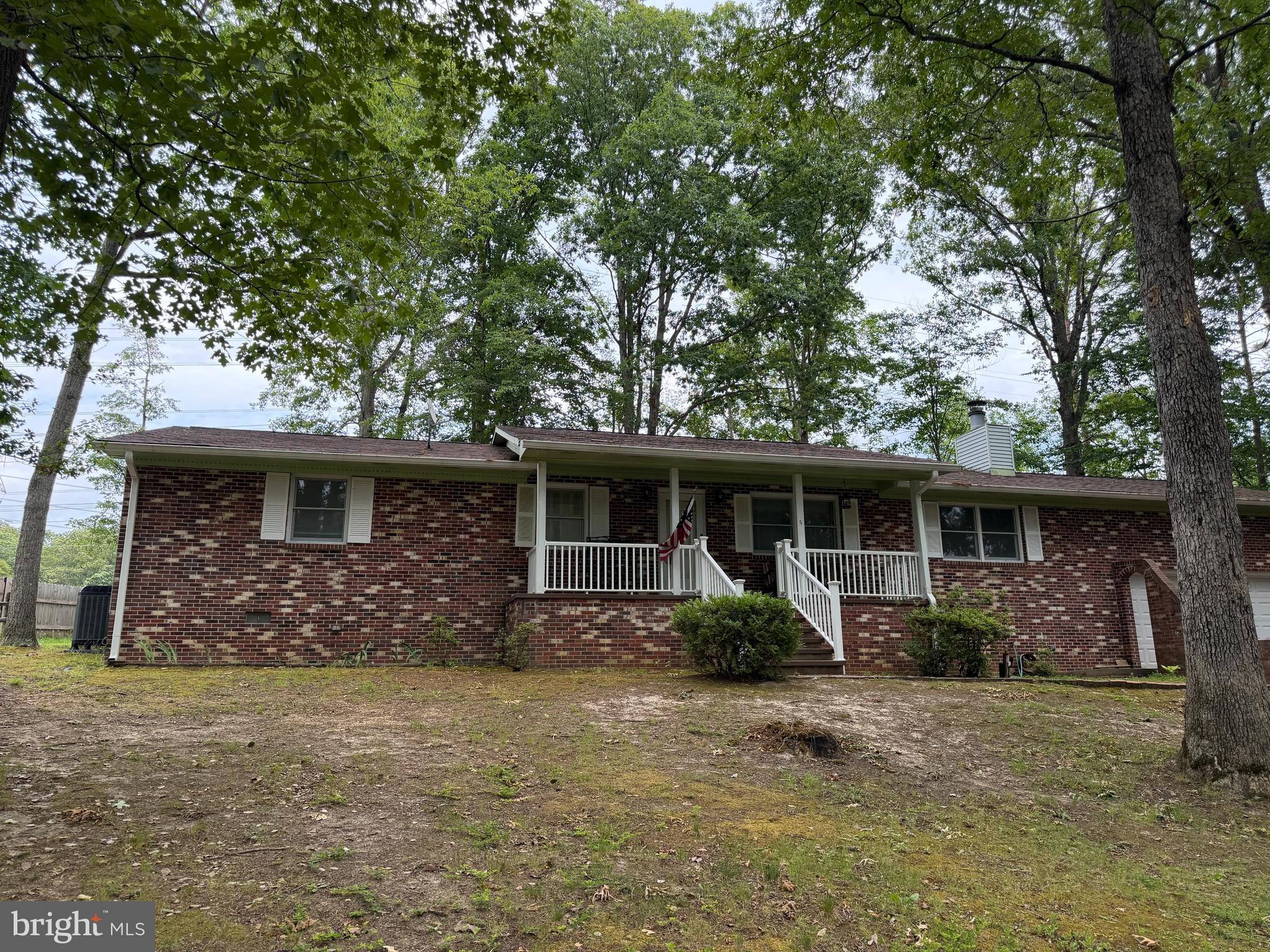 5 GREENRIDGE DRIVE