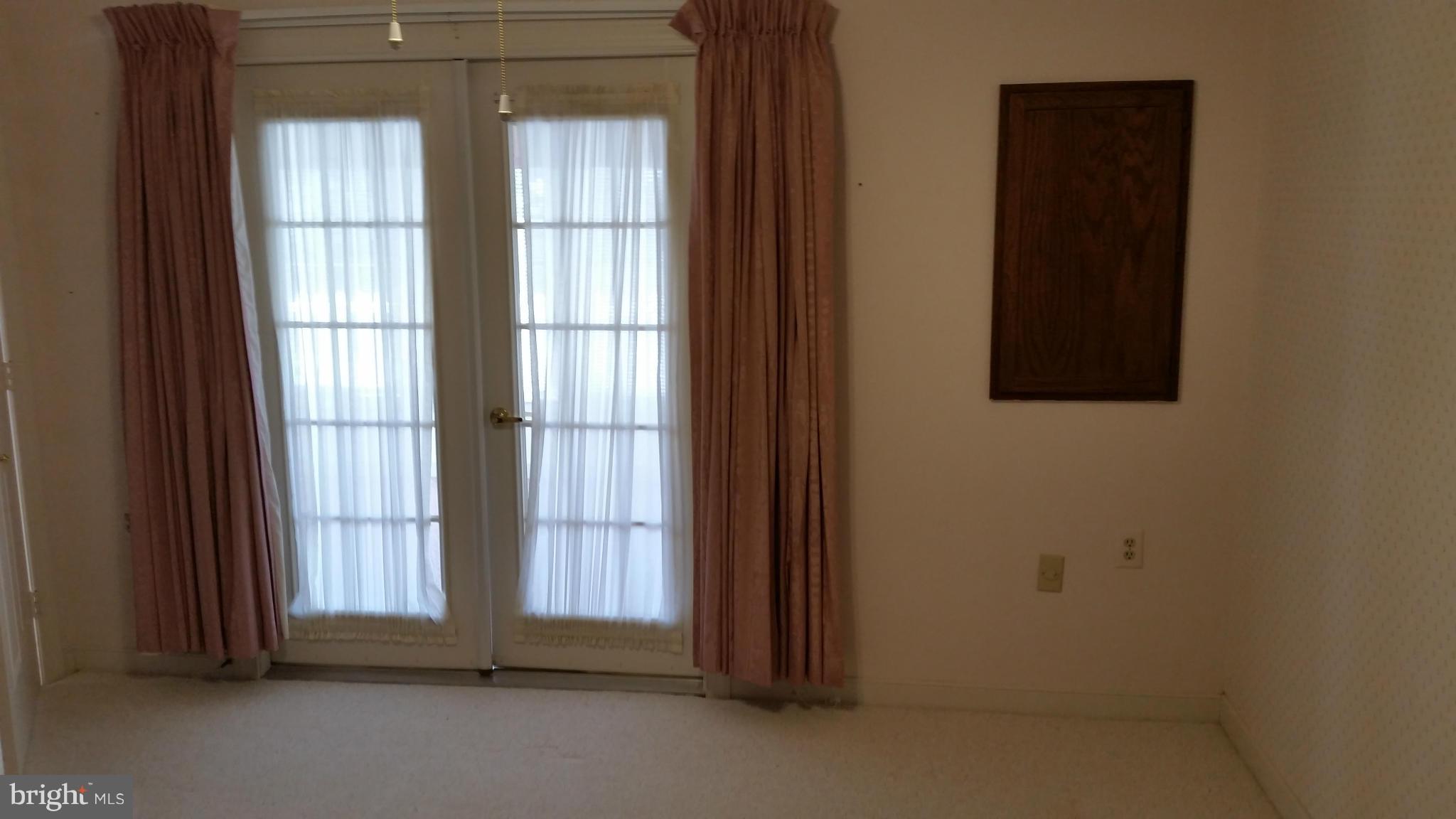 SUMMERLAKE - Residential