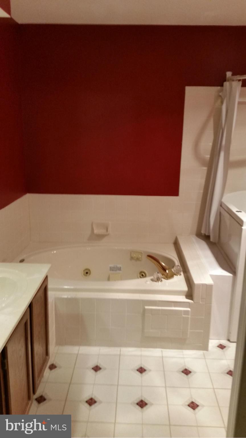 SUMMERLAKE - Residential