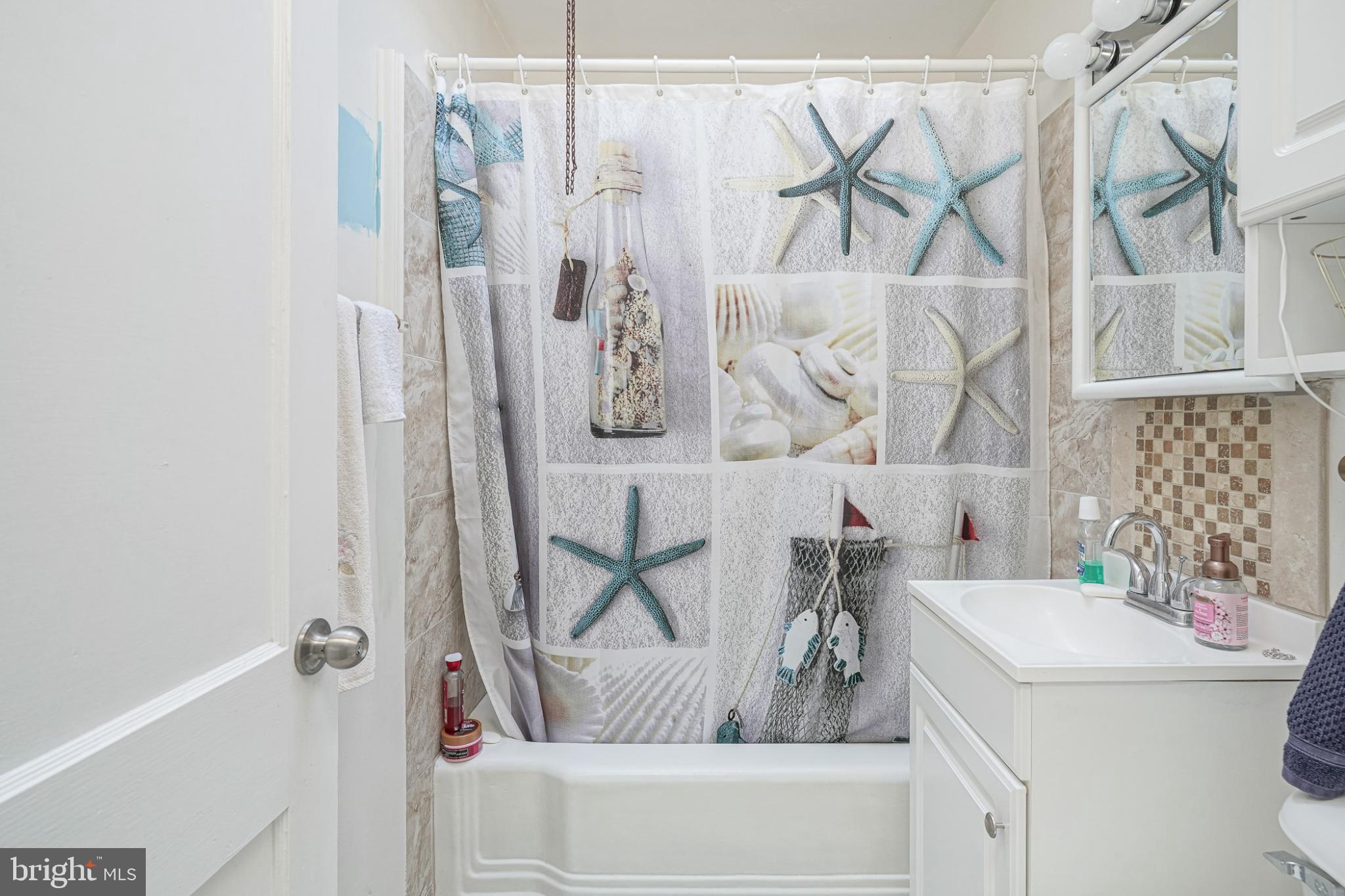 MAYFAIR - Residential