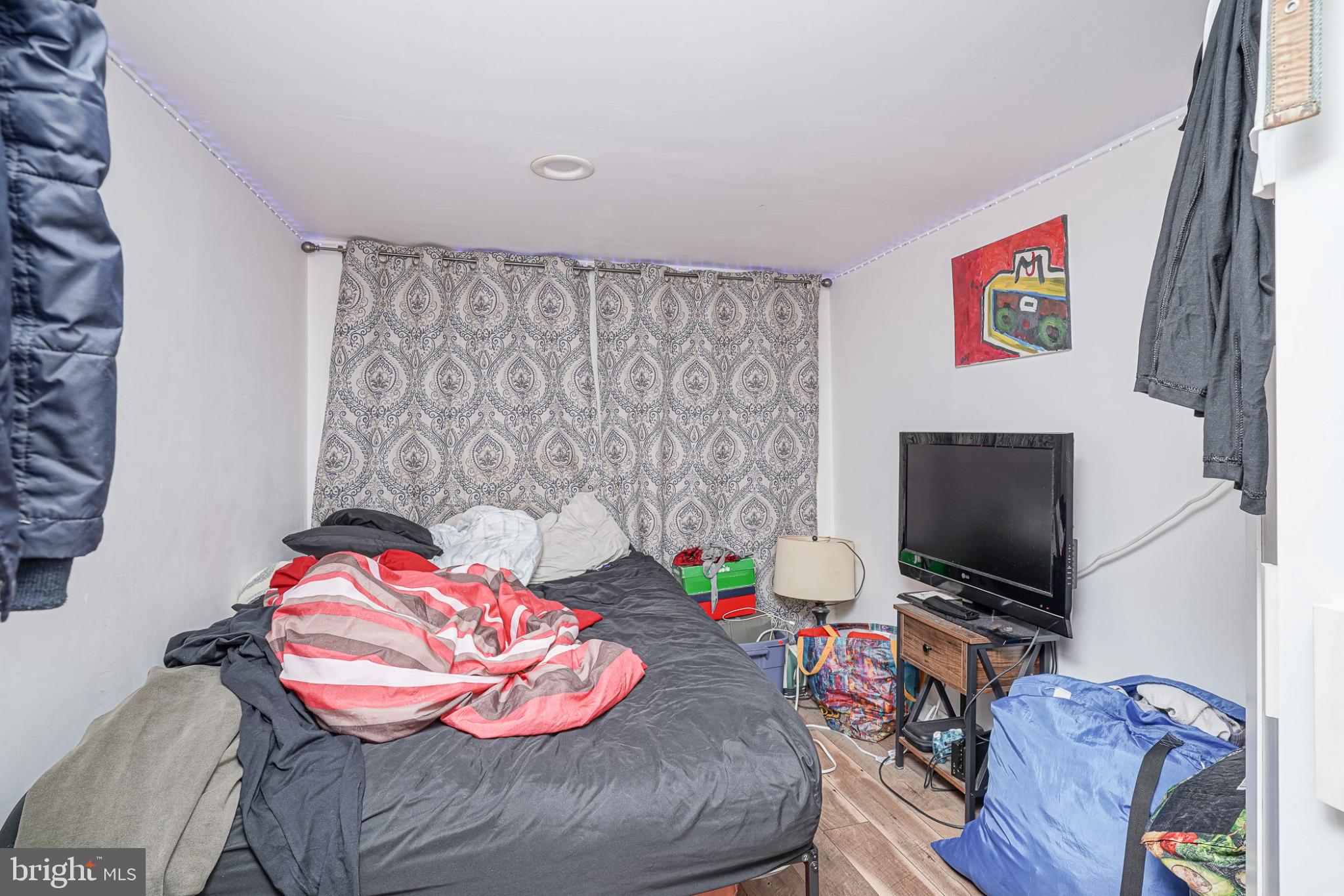 MAYFAIR - Residential