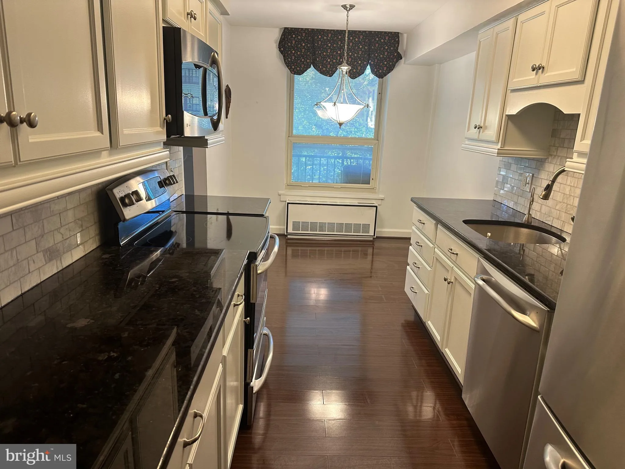 Bala Cynwyd, Pennsylvania 19004, United States, 2 Bedrooms Bedrooms, ,2 BathroomsBathrooms,Residential,Active,229552