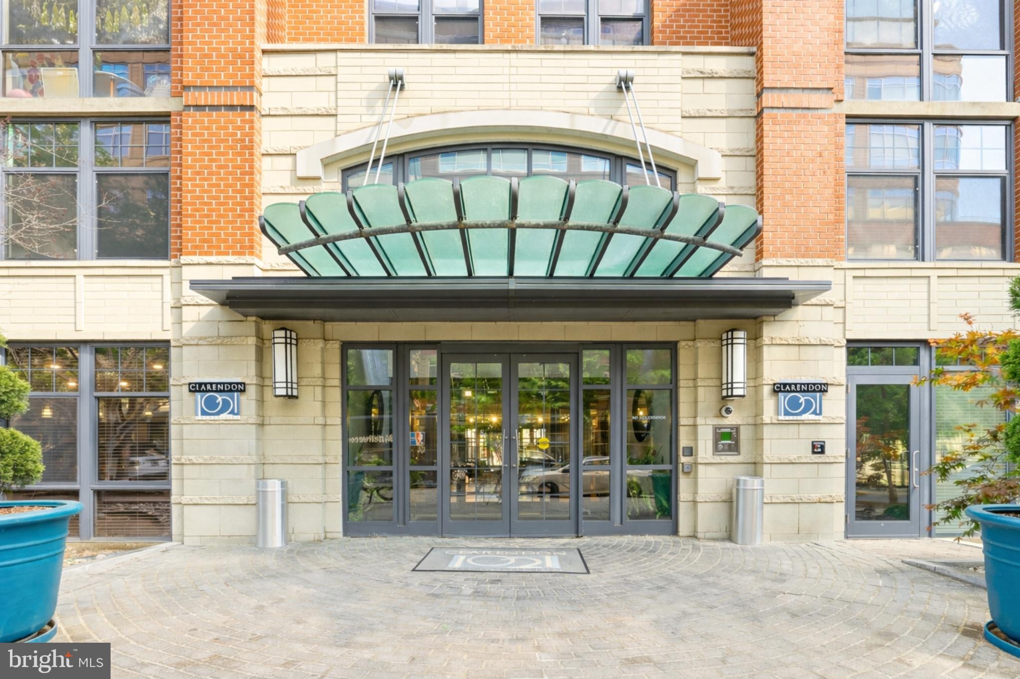 1021 N GARFIELD STREET 426