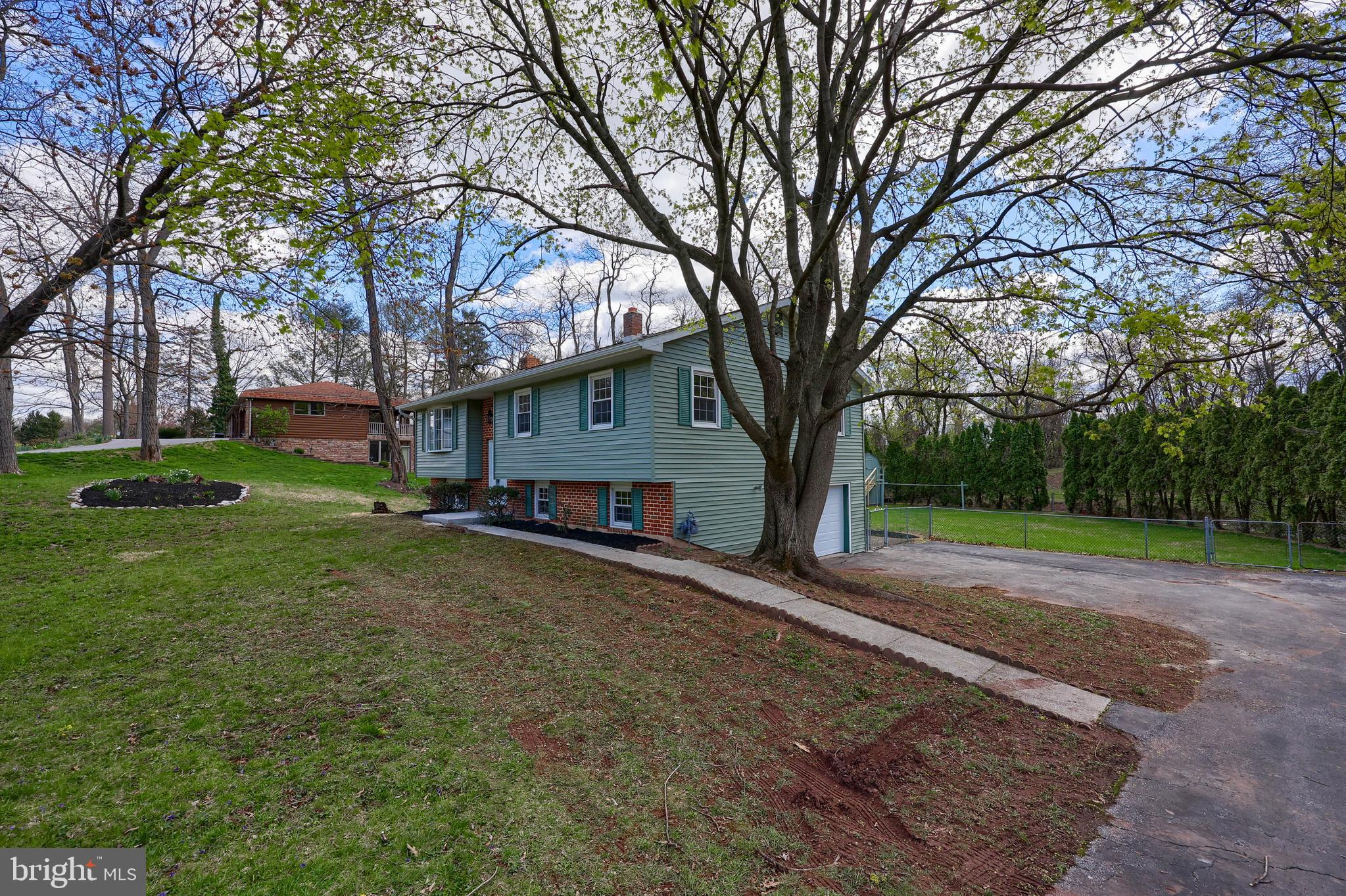 FAIRVIEW - Residential