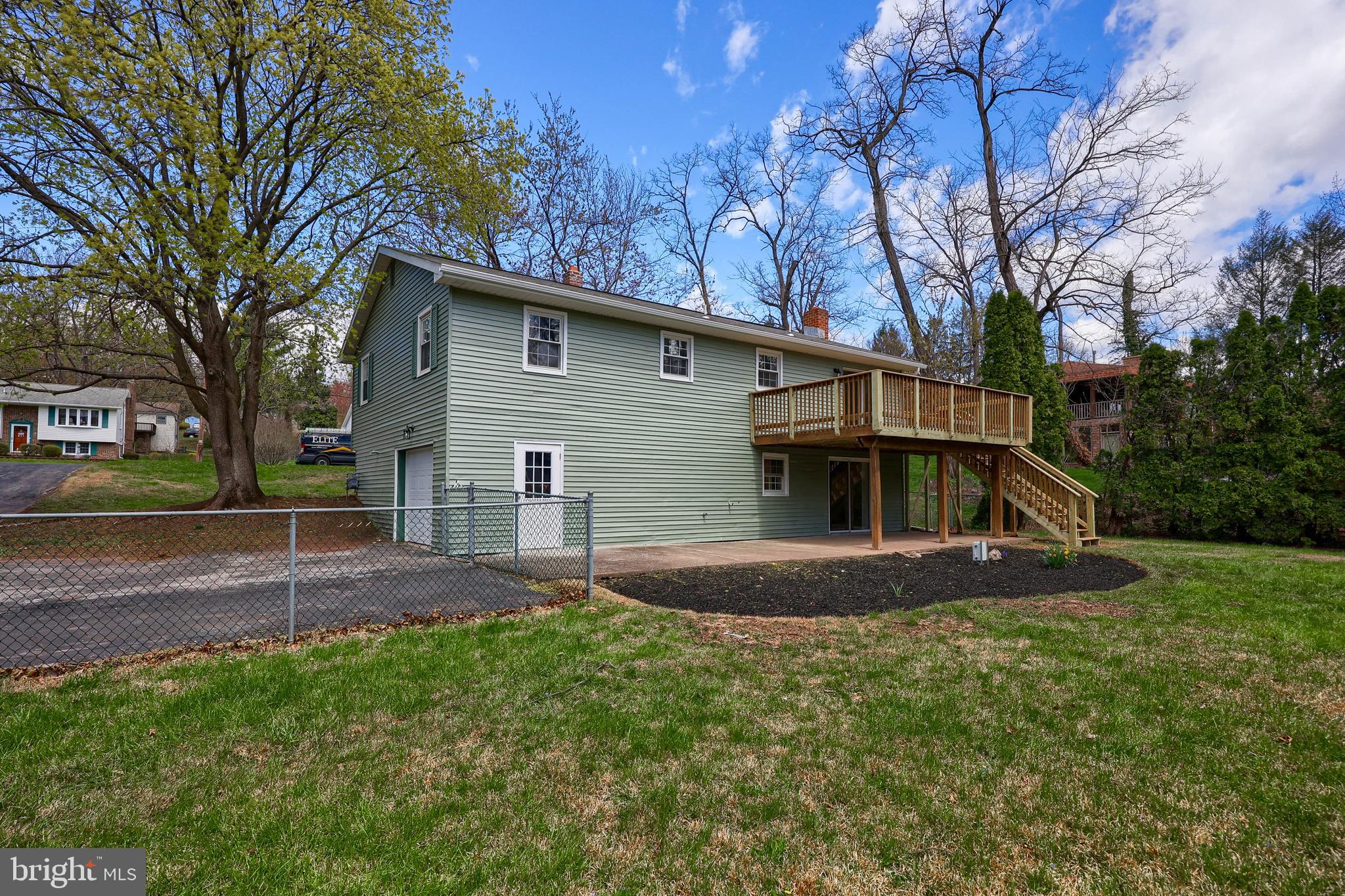 FAIRVIEW - Residential