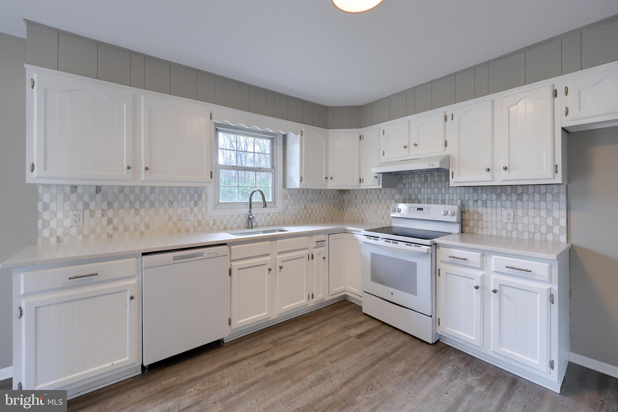 FAIRVIEW - Residential