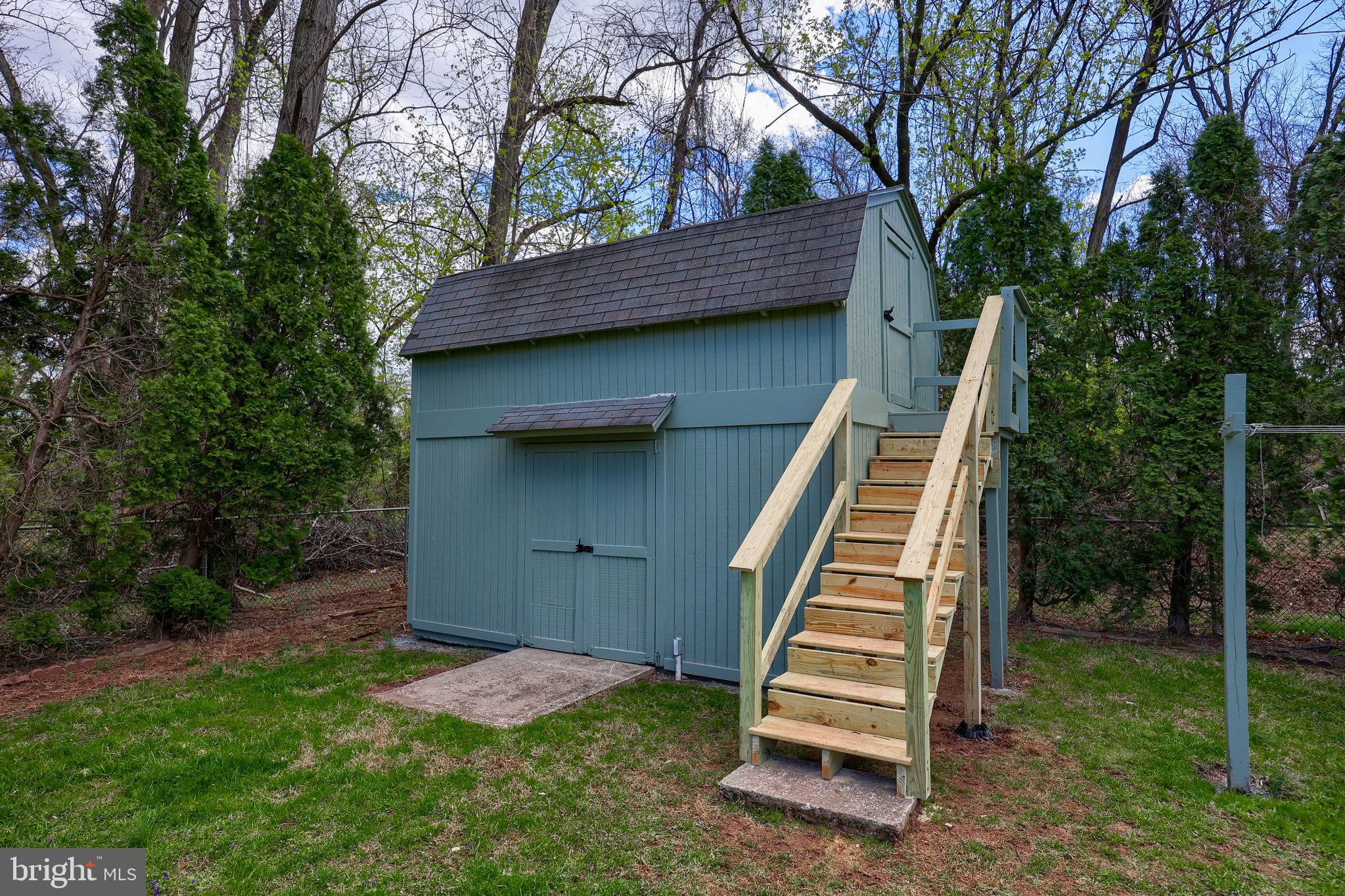 FAIRVIEW - Residential