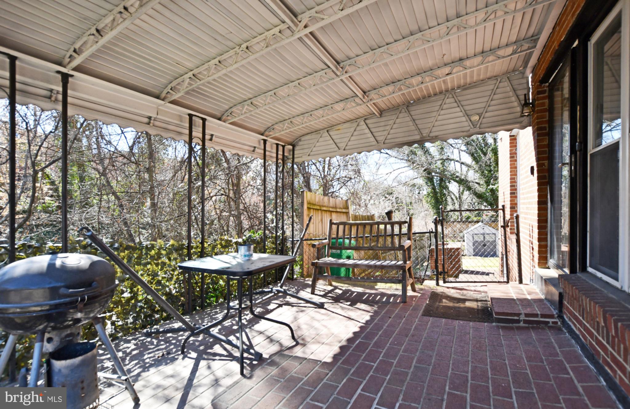 OXON HILL - Residential