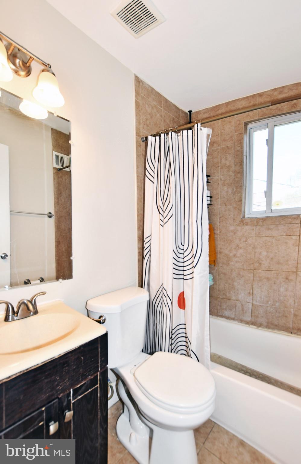 OXON HILL - Residential