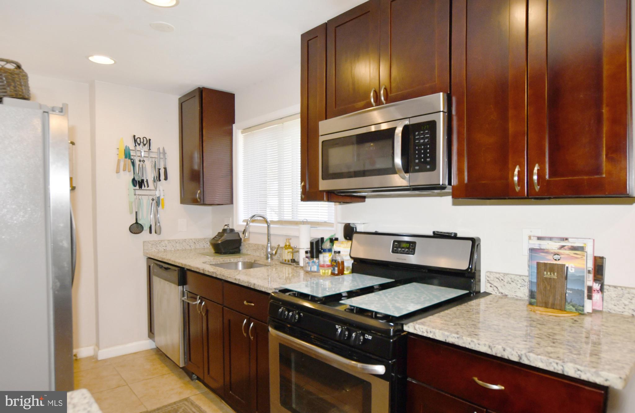 OXON HILL - Residential