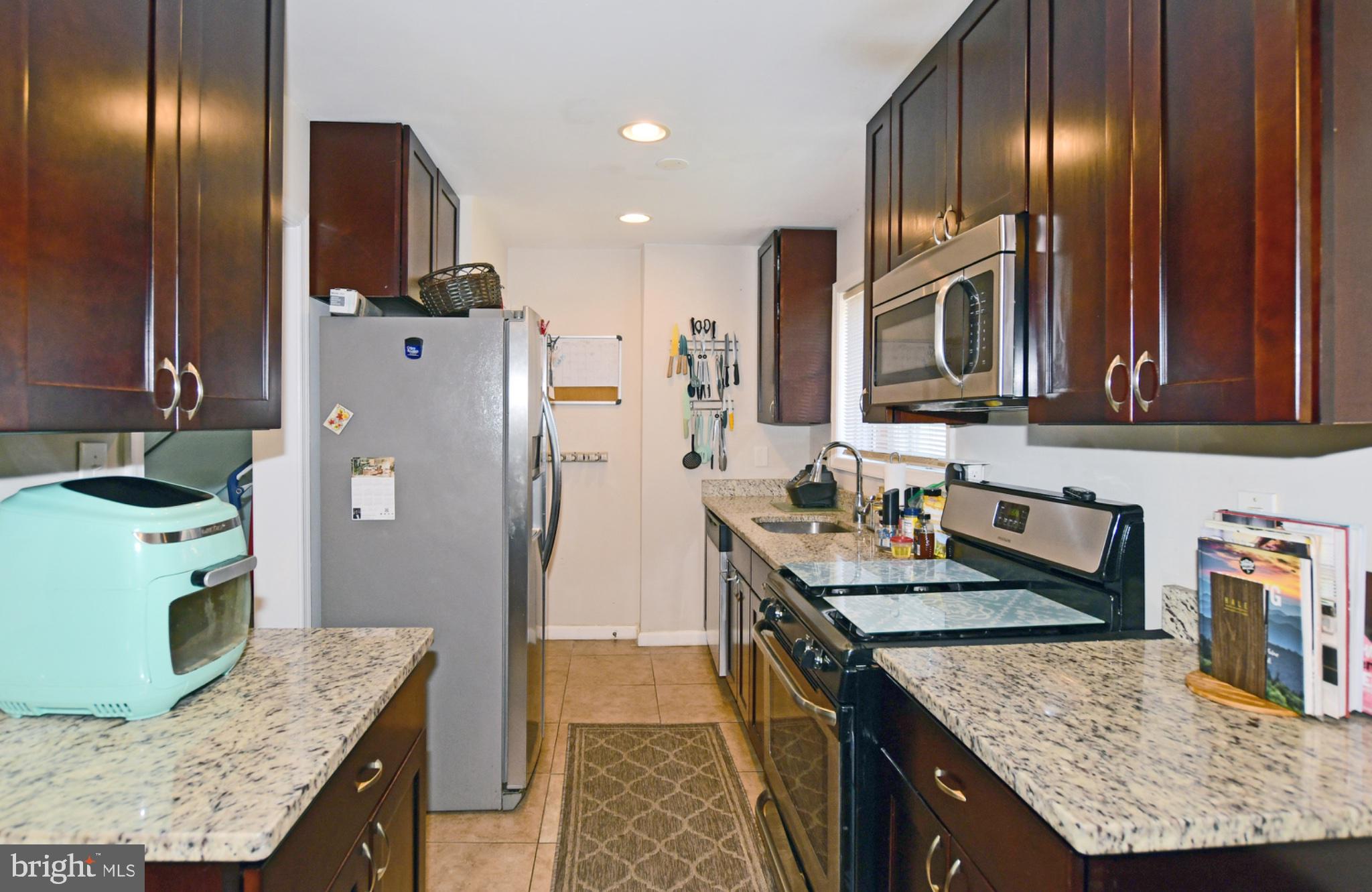 OXON HILL - Residential