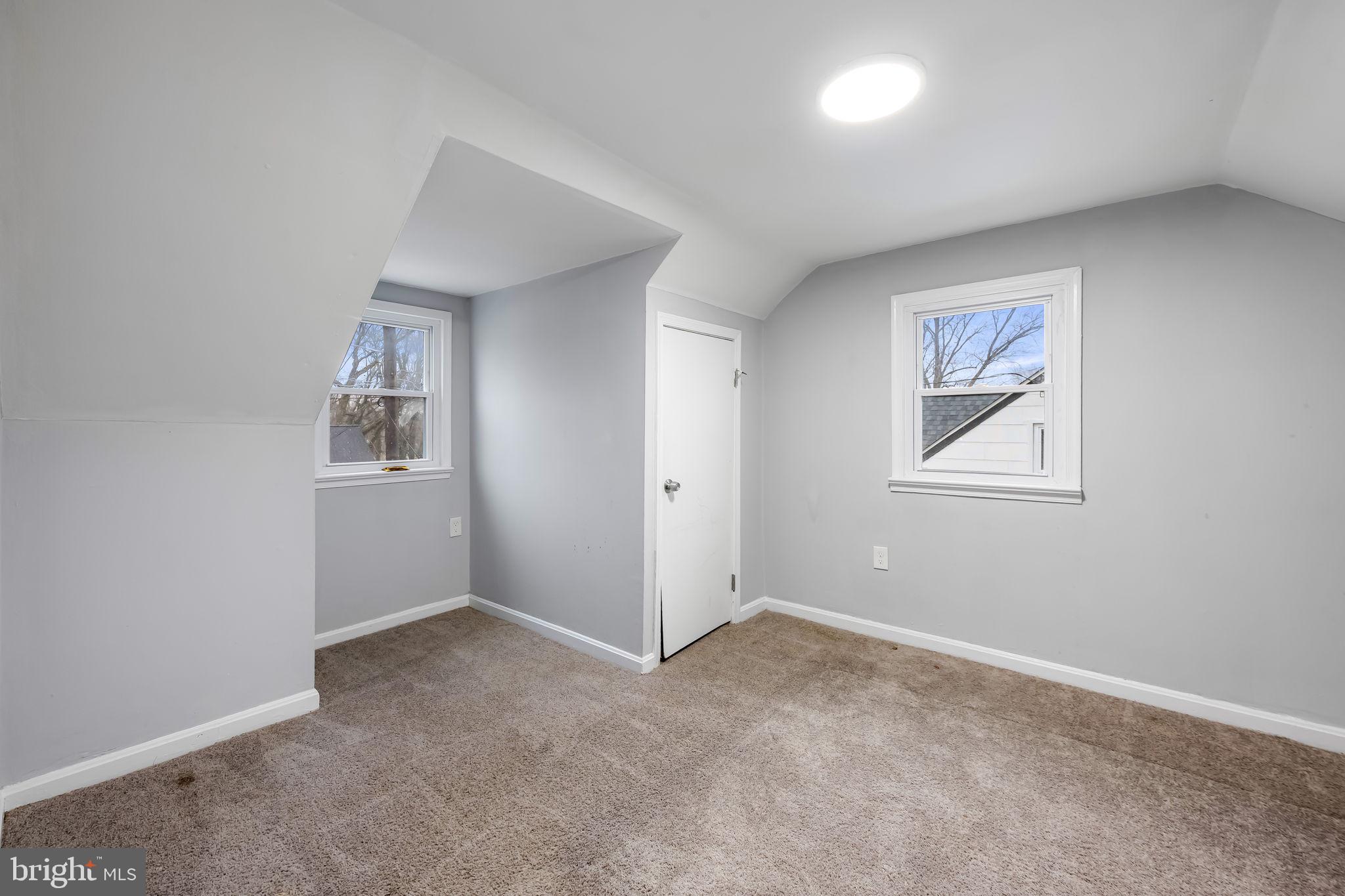 KINGS SEAT PLEASANT - Residential