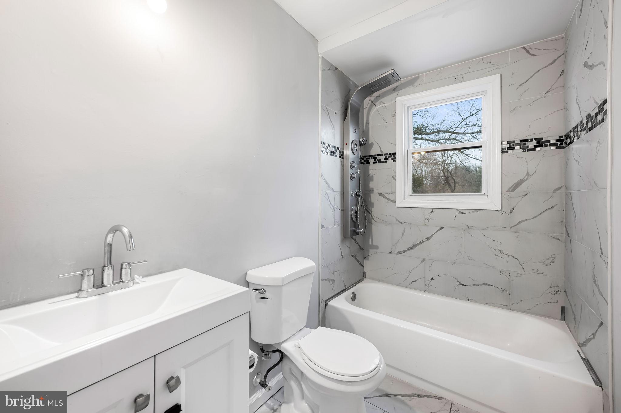 KINGS SEAT PLEASANT - Residential