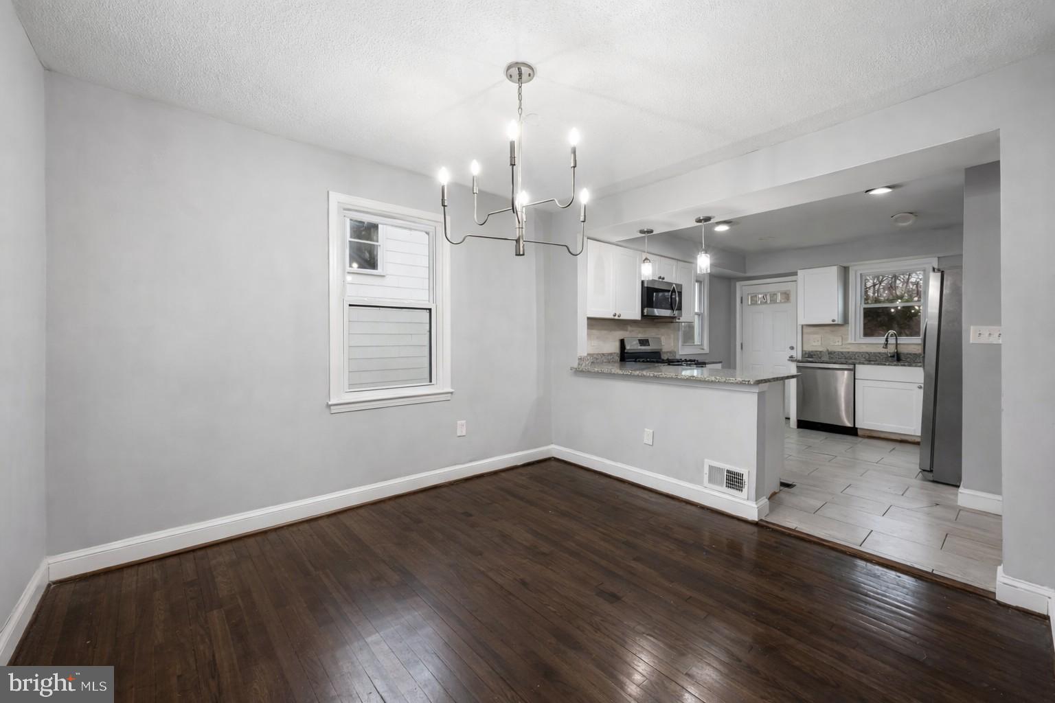 KINGS SEAT PLEASANT - Residential