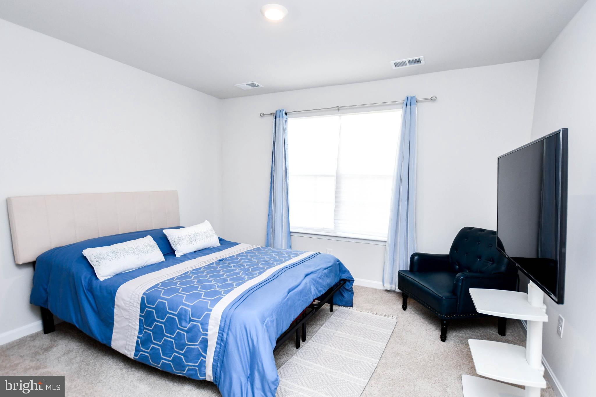 PINE GROVE - Residential