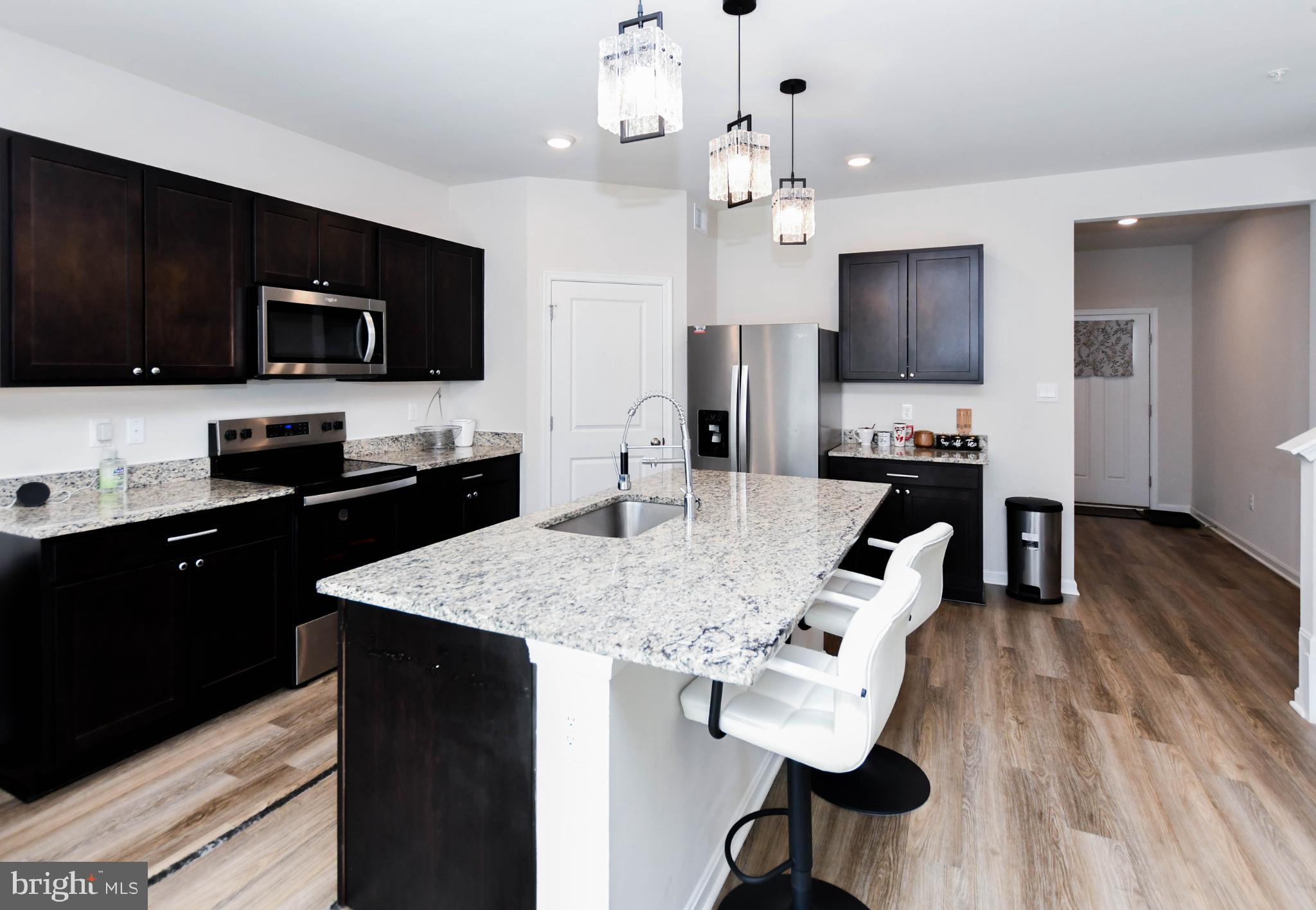 PINE GROVE - Residential