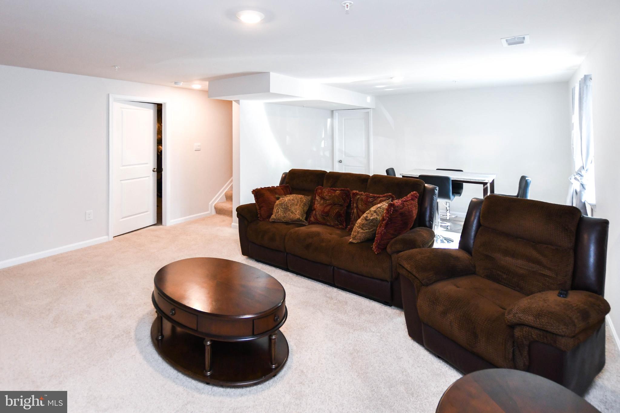 PINE GROVE - Residential