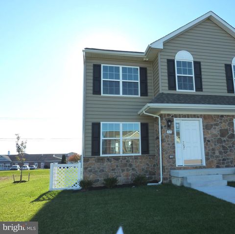 Townhouse For Sale - 57 Cotswood Court<br/> SMYRNA, DE 19977