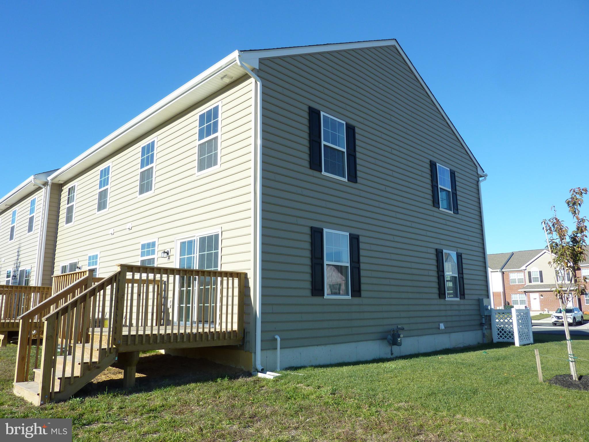 CAMBRIA VILLAGE - Residential